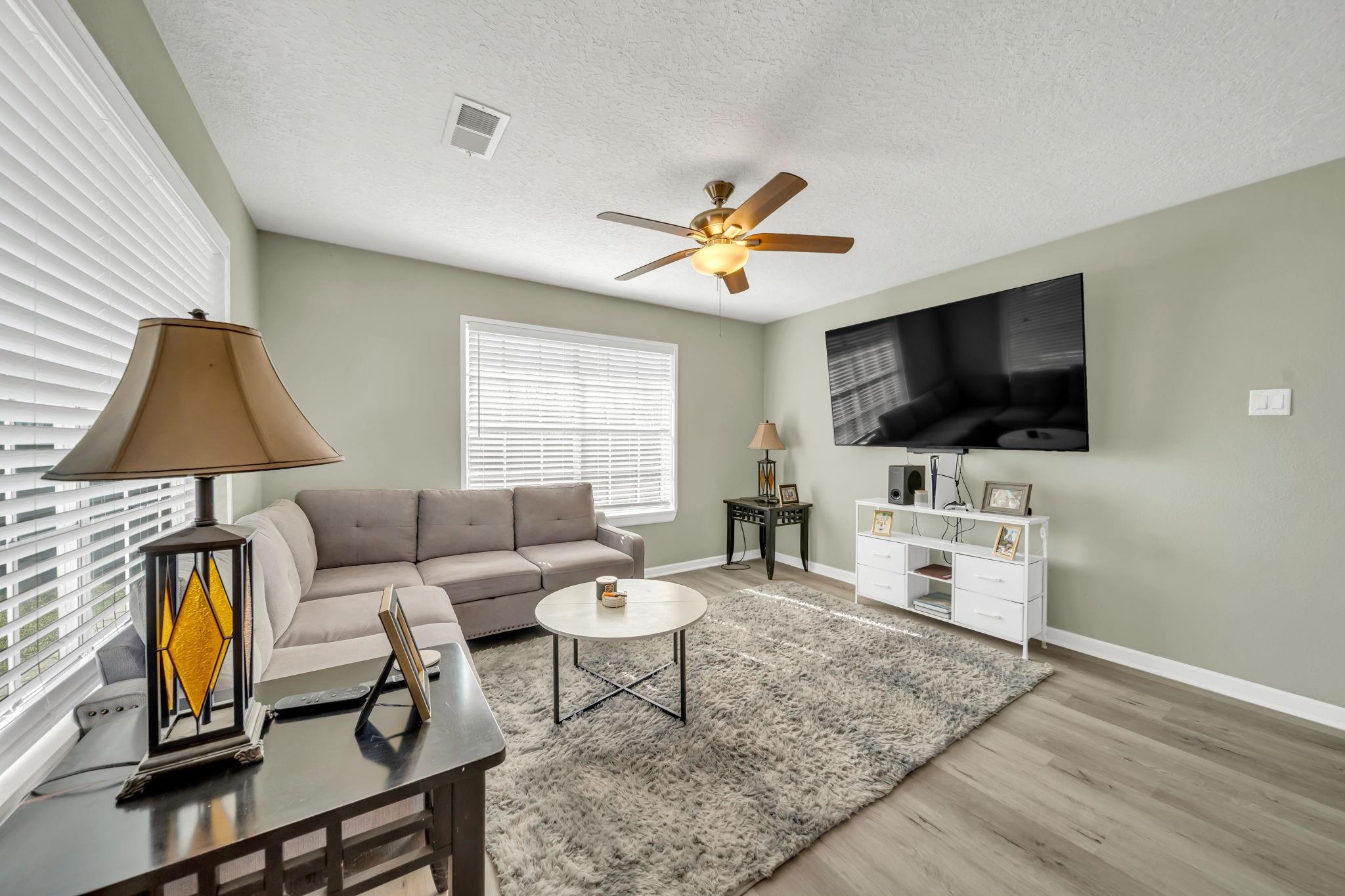 101 Lincoln Cedar Drive