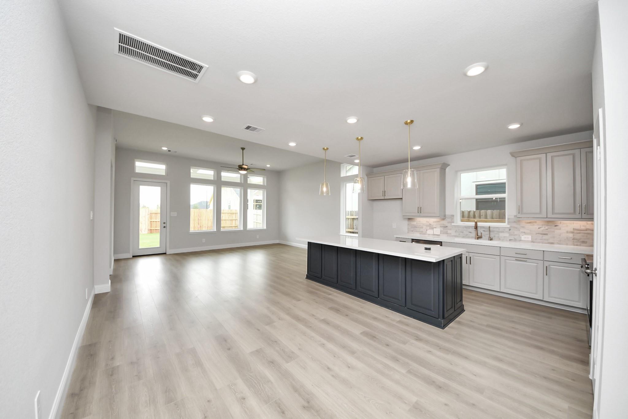 7706 Cattail Shallows Lane