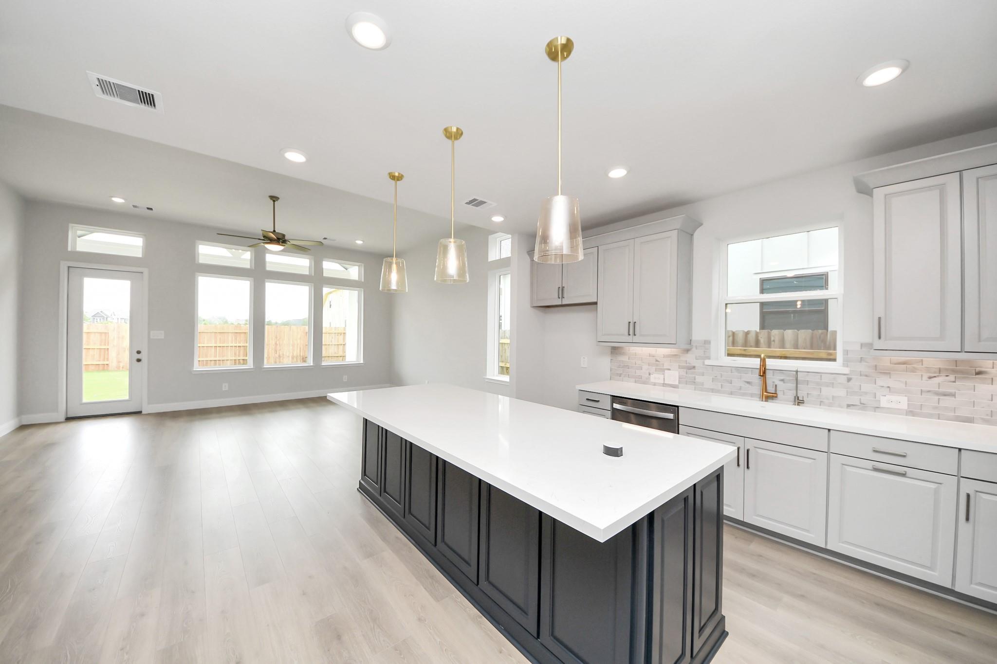 7706 Cattail Shallows Lane