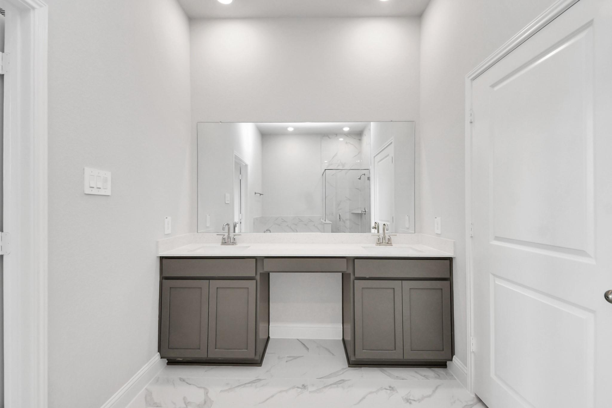 7706 Cattail Shallows Lane