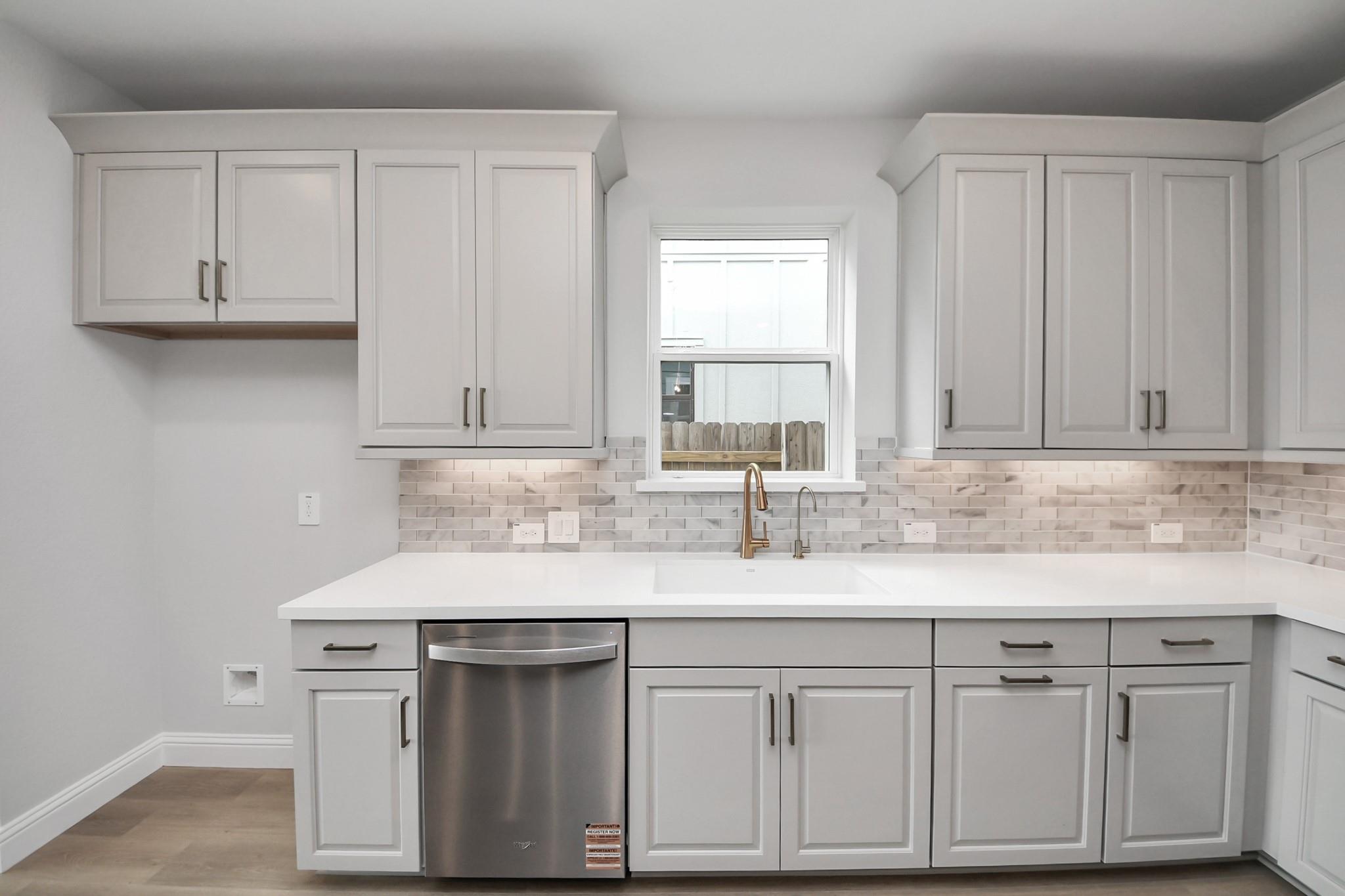 7706 Cattail Shallows Lane