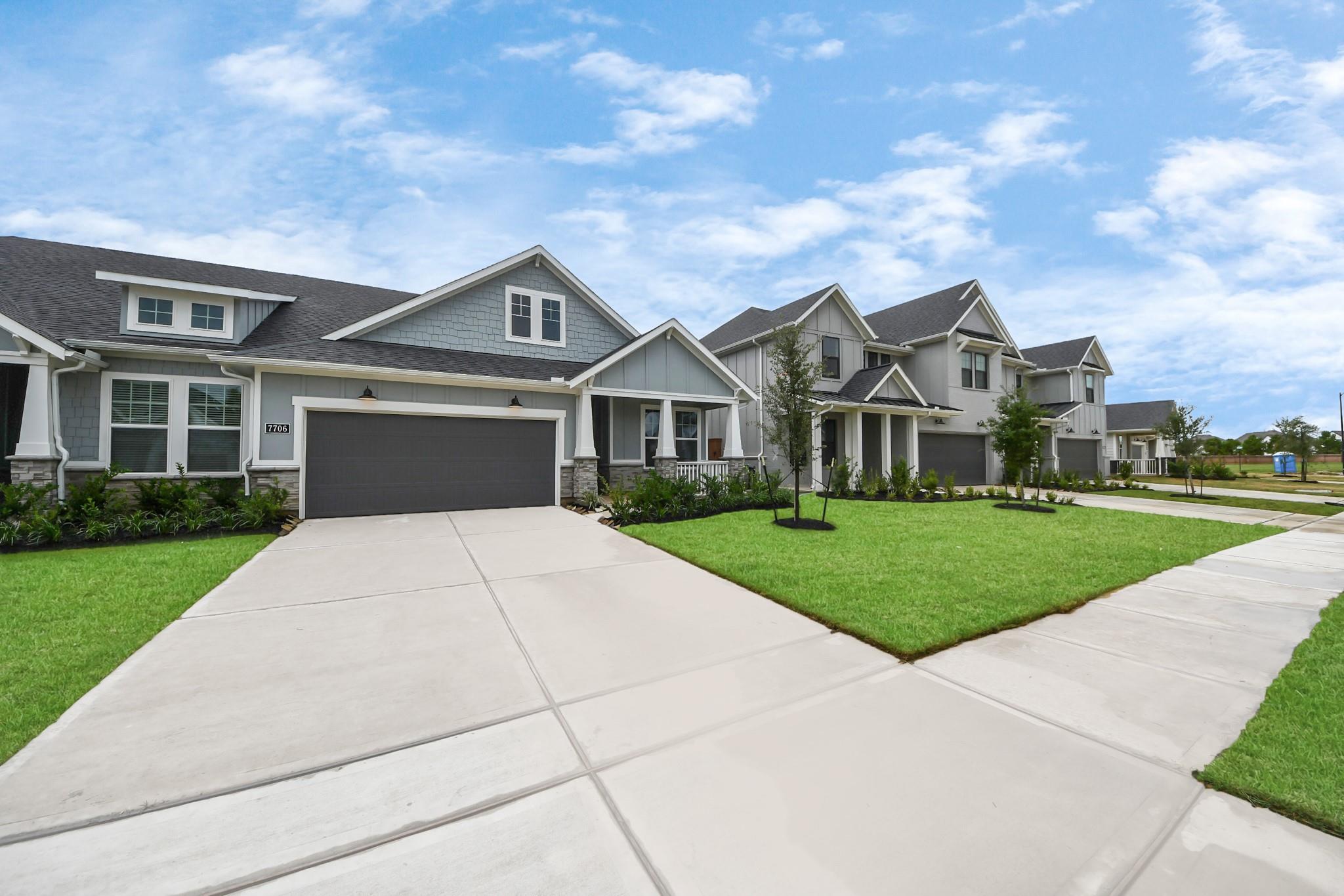 7706 Cattail Shallows Lane