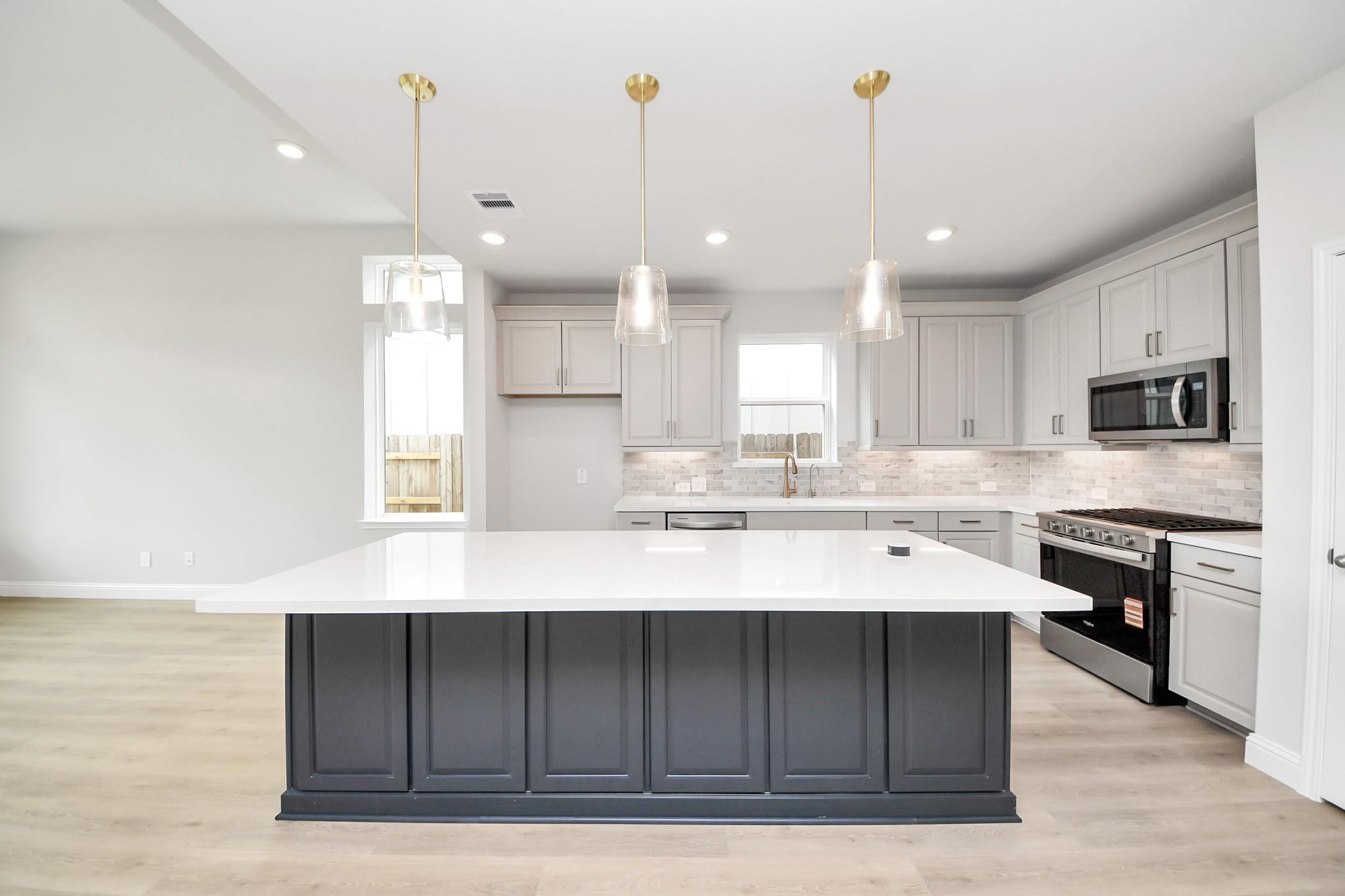 7706 Cattail Shallows Lane