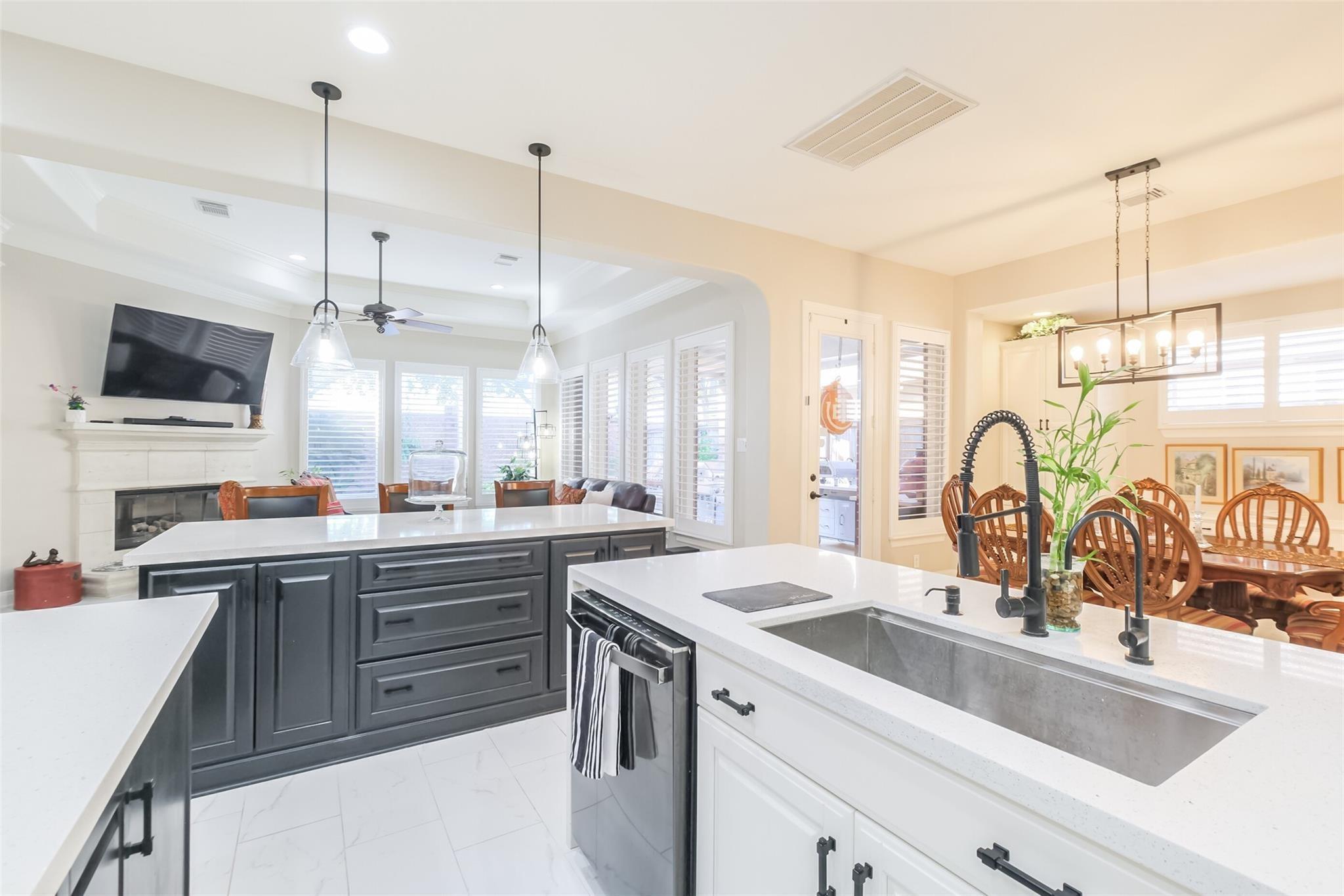 11413 Gallant Ridge Lane