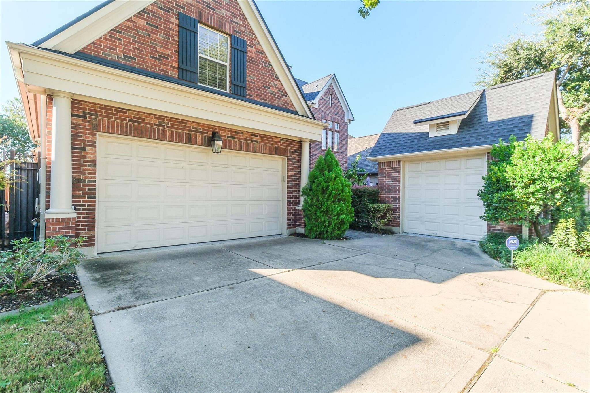 11413 Gallant Ridge Lane