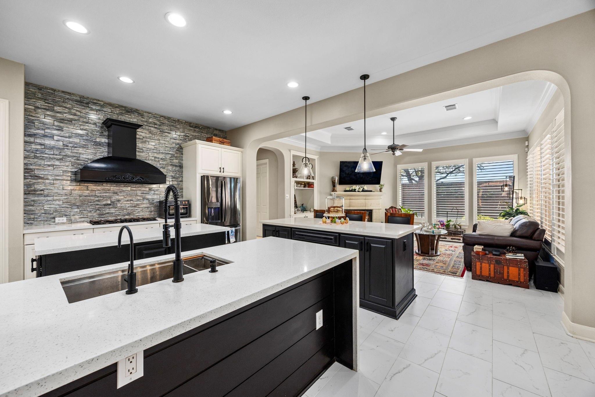 11413 Gallant Ridge Lane
