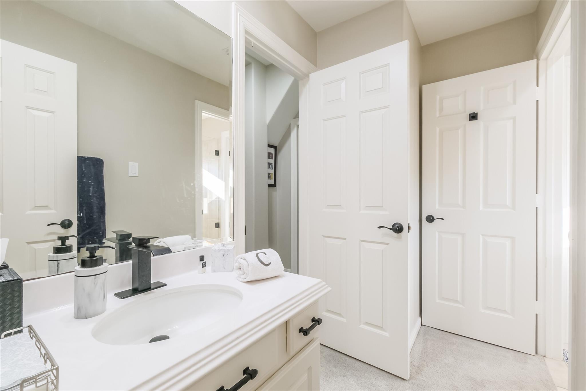 11413 Gallant Ridge Lane