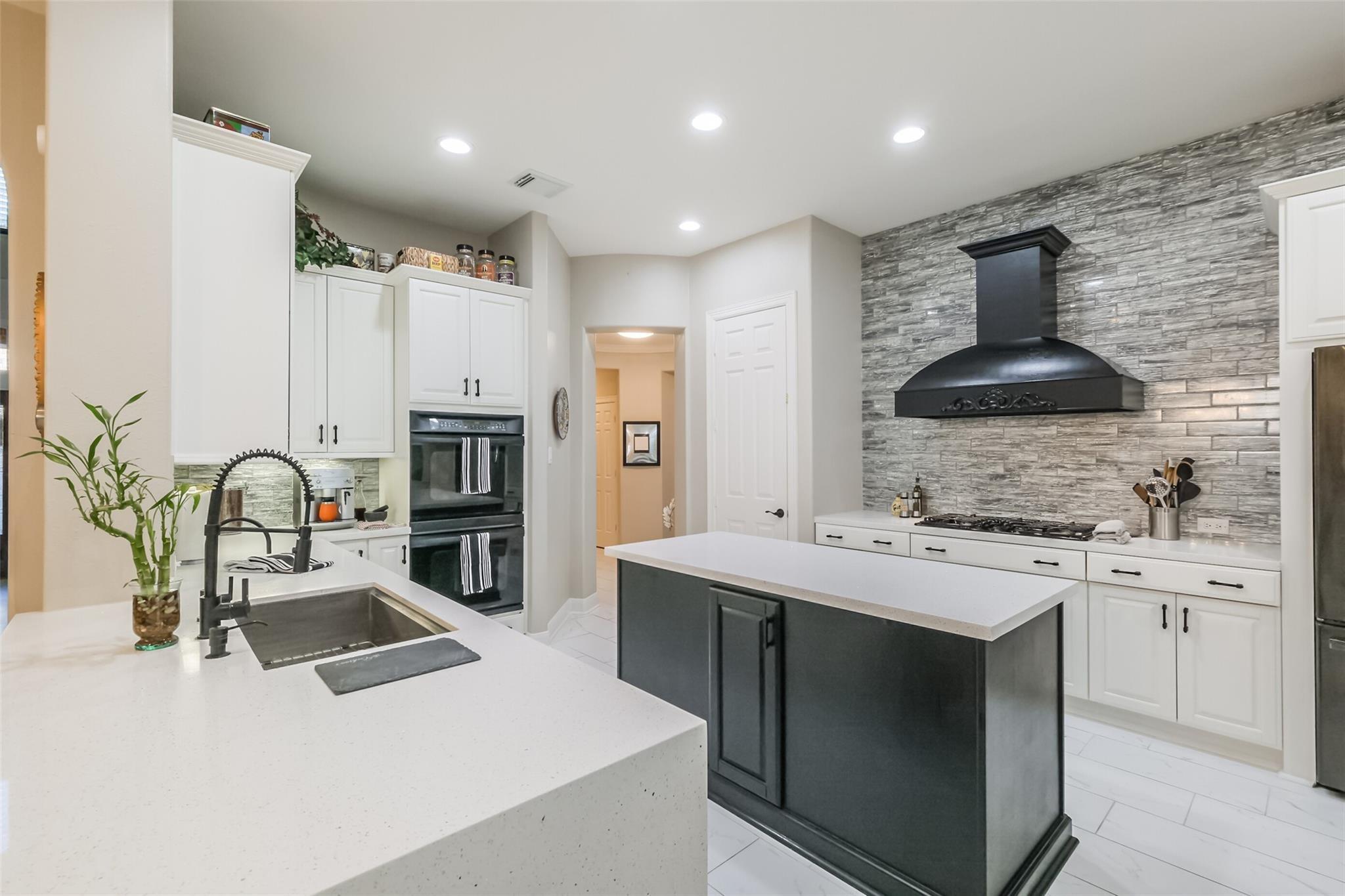 11413 Gallant Ridge Lane