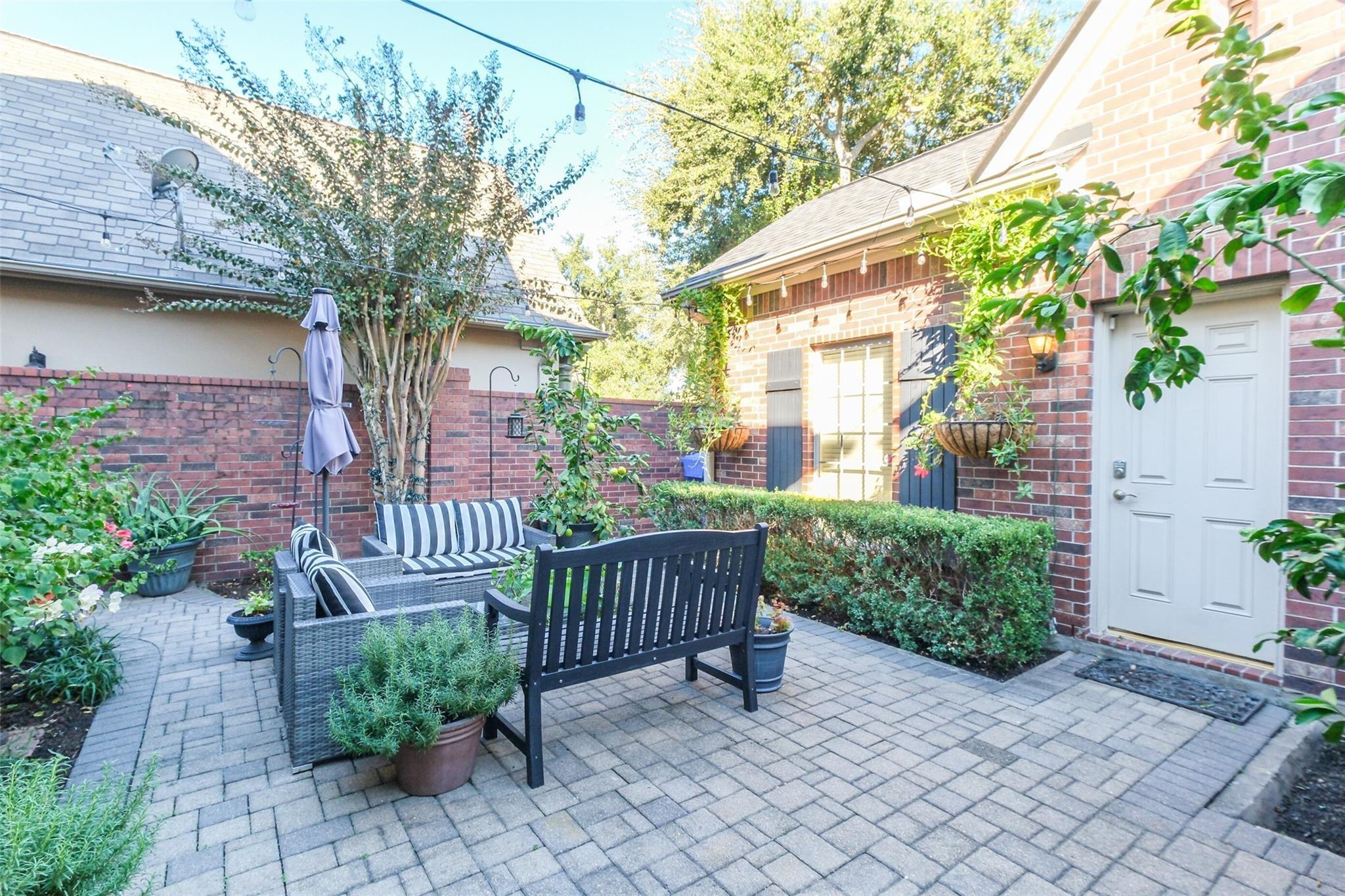 11413 Gallant Ridge Lane