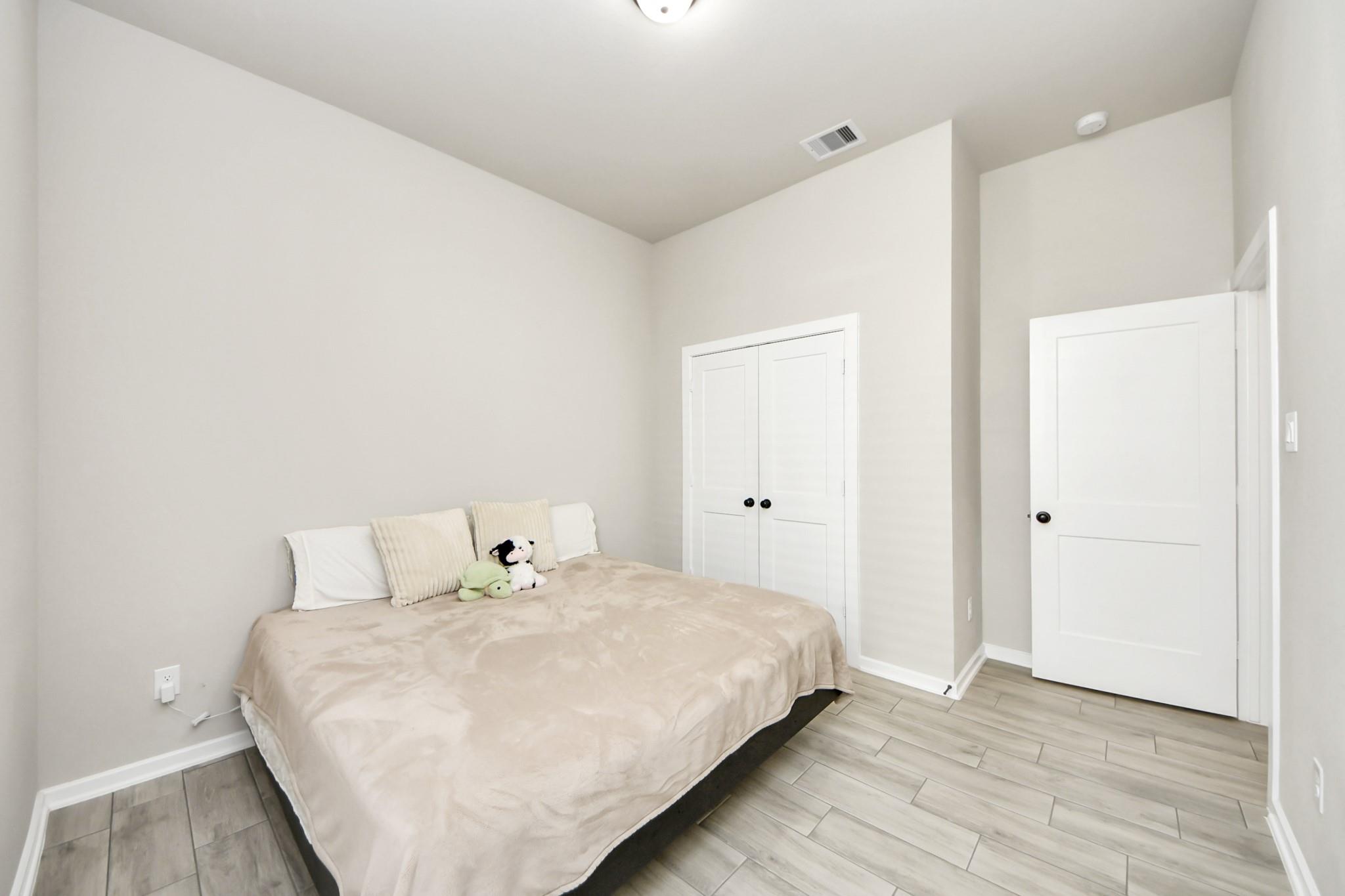 2114 Garden Arbor Lane