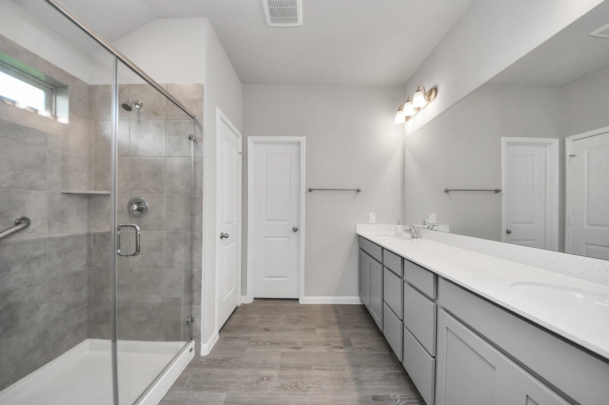 5023 Yellow Rays Trail
