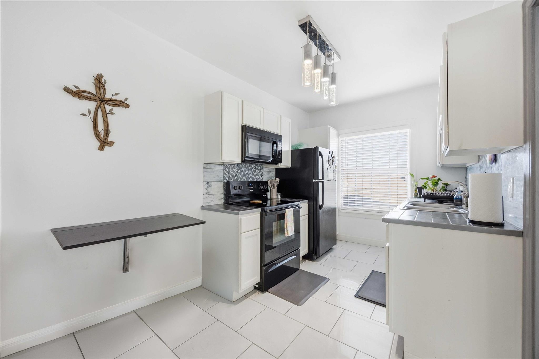 1546 Lombardy Street # B
