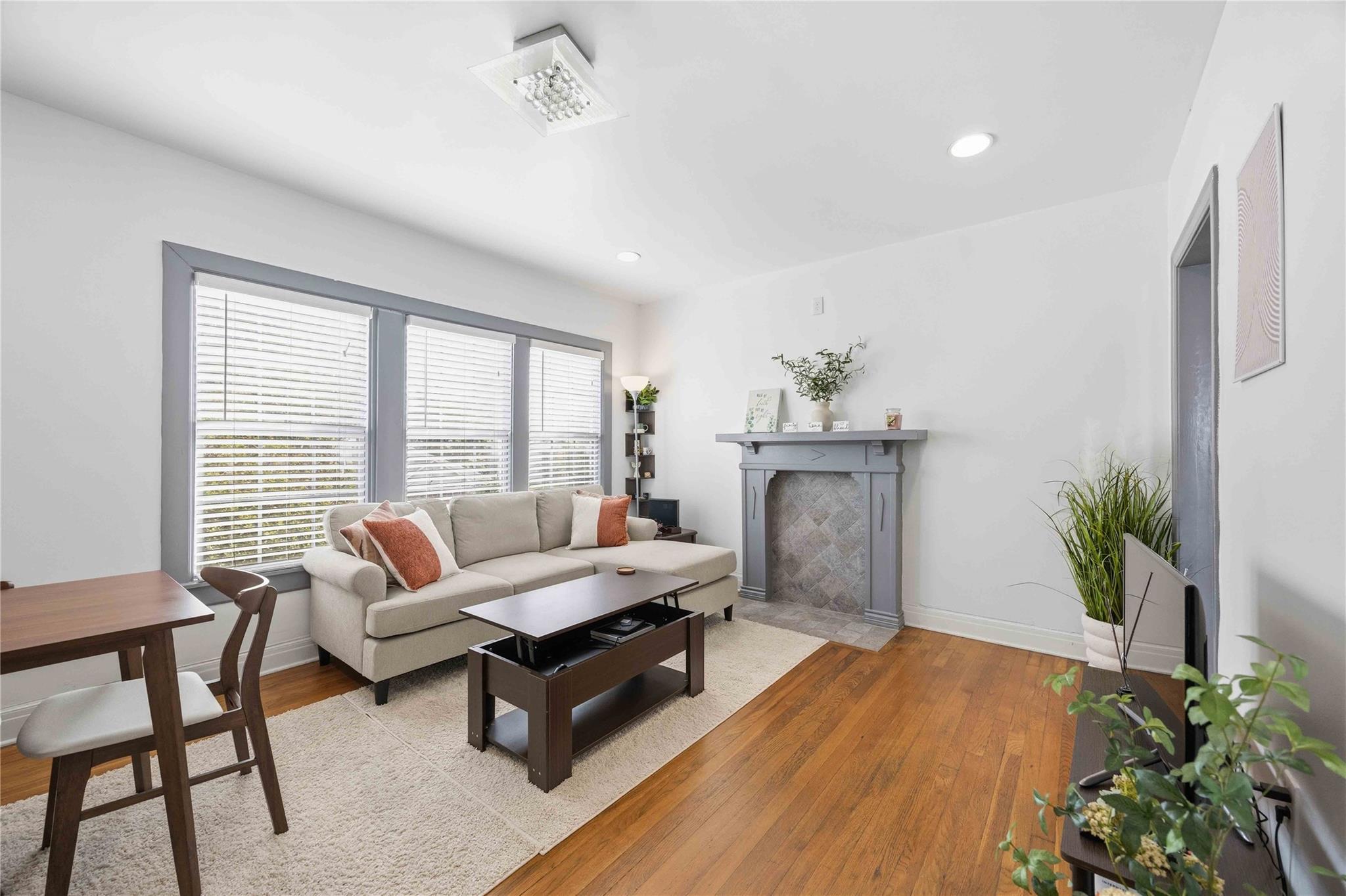 1546 Lombardy Street # B