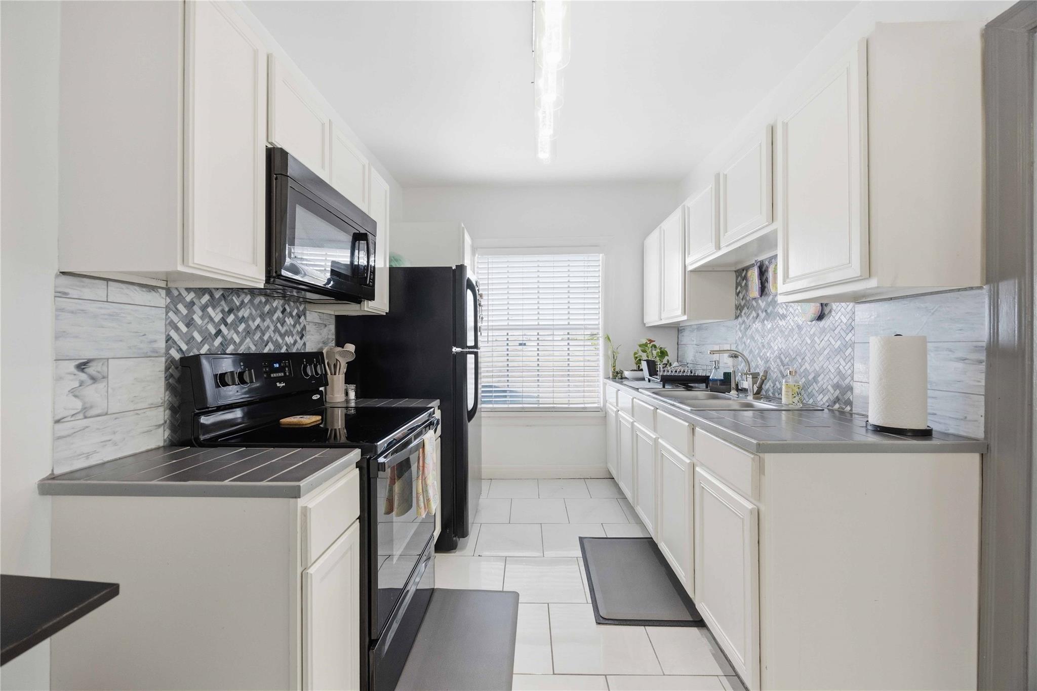 1546 Lombardy Street # B