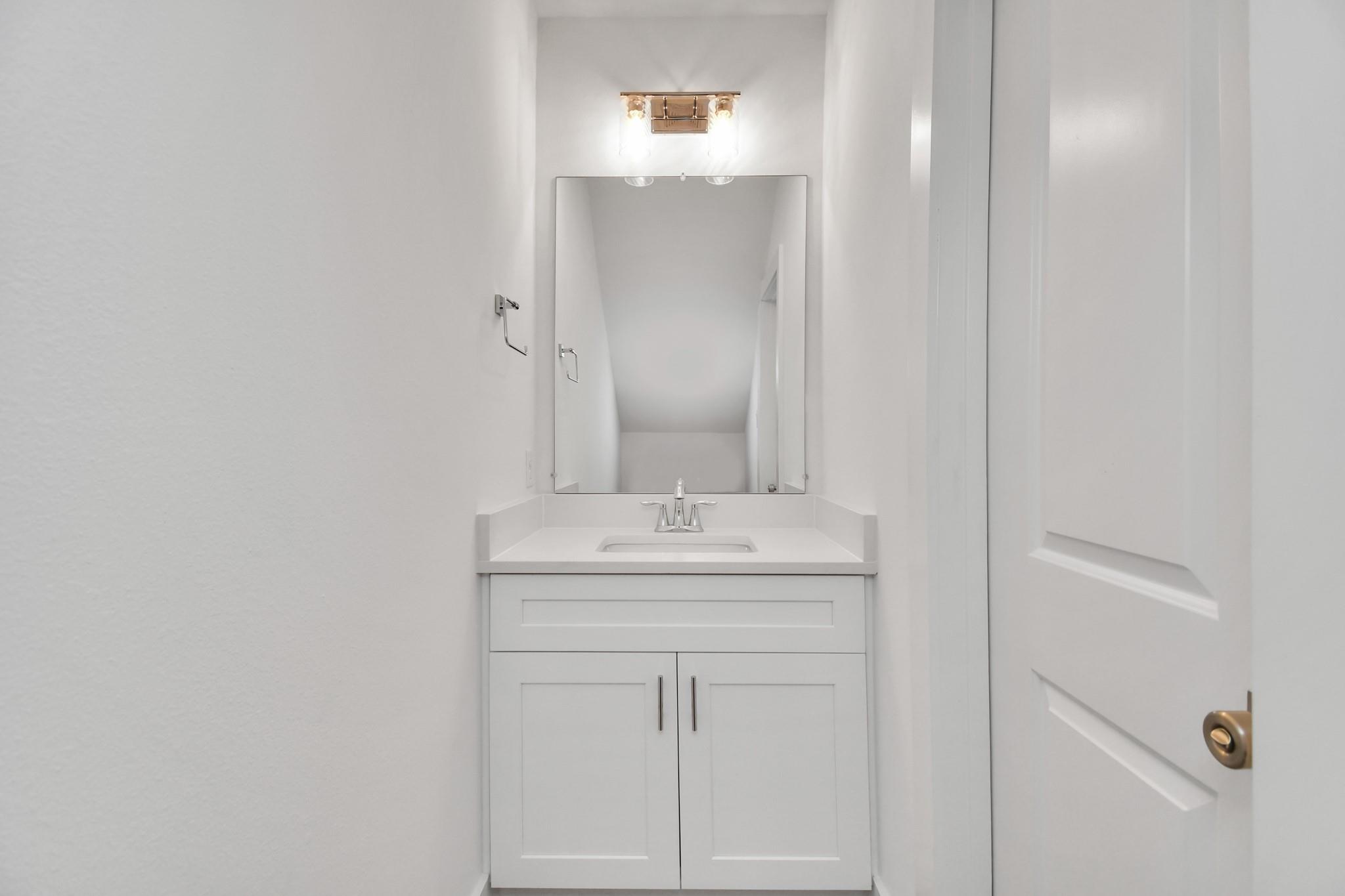 9027 Laverne Oak Lane