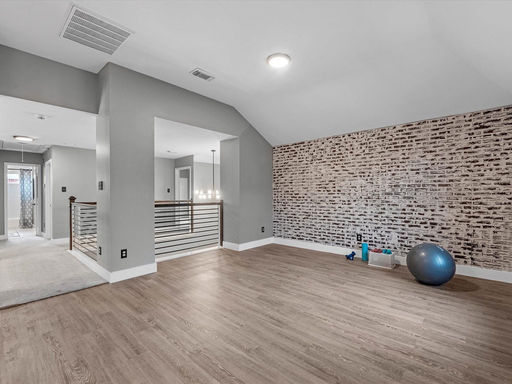 5410 Bur Oak Drive