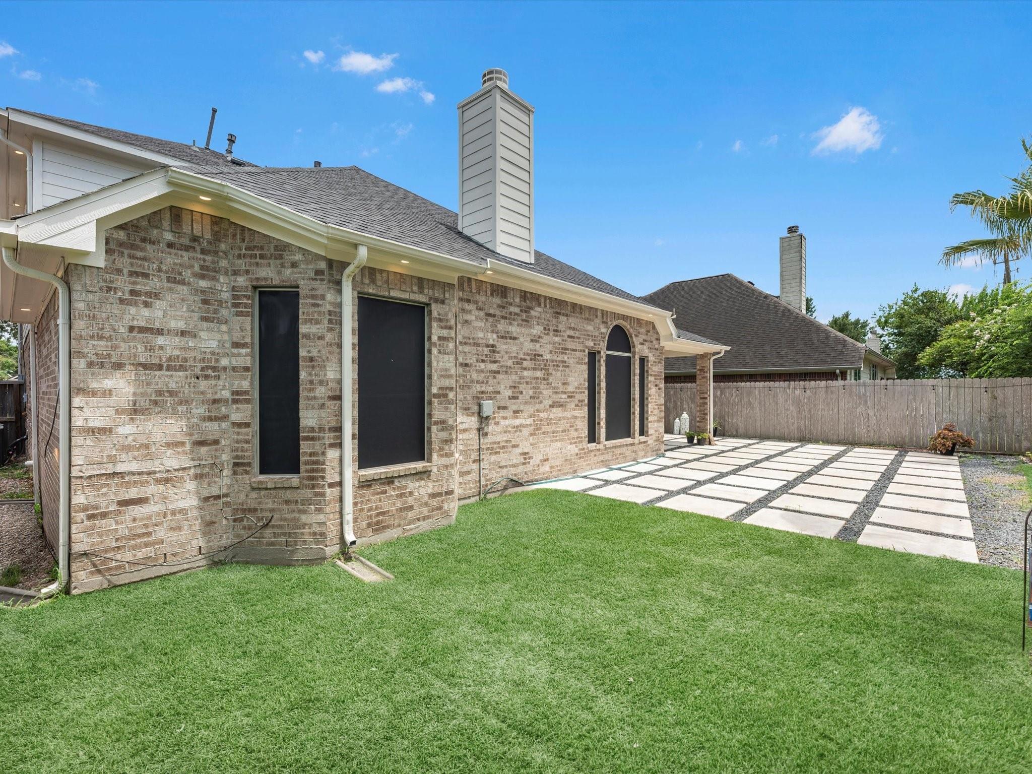 5410 Bur Oak Drive