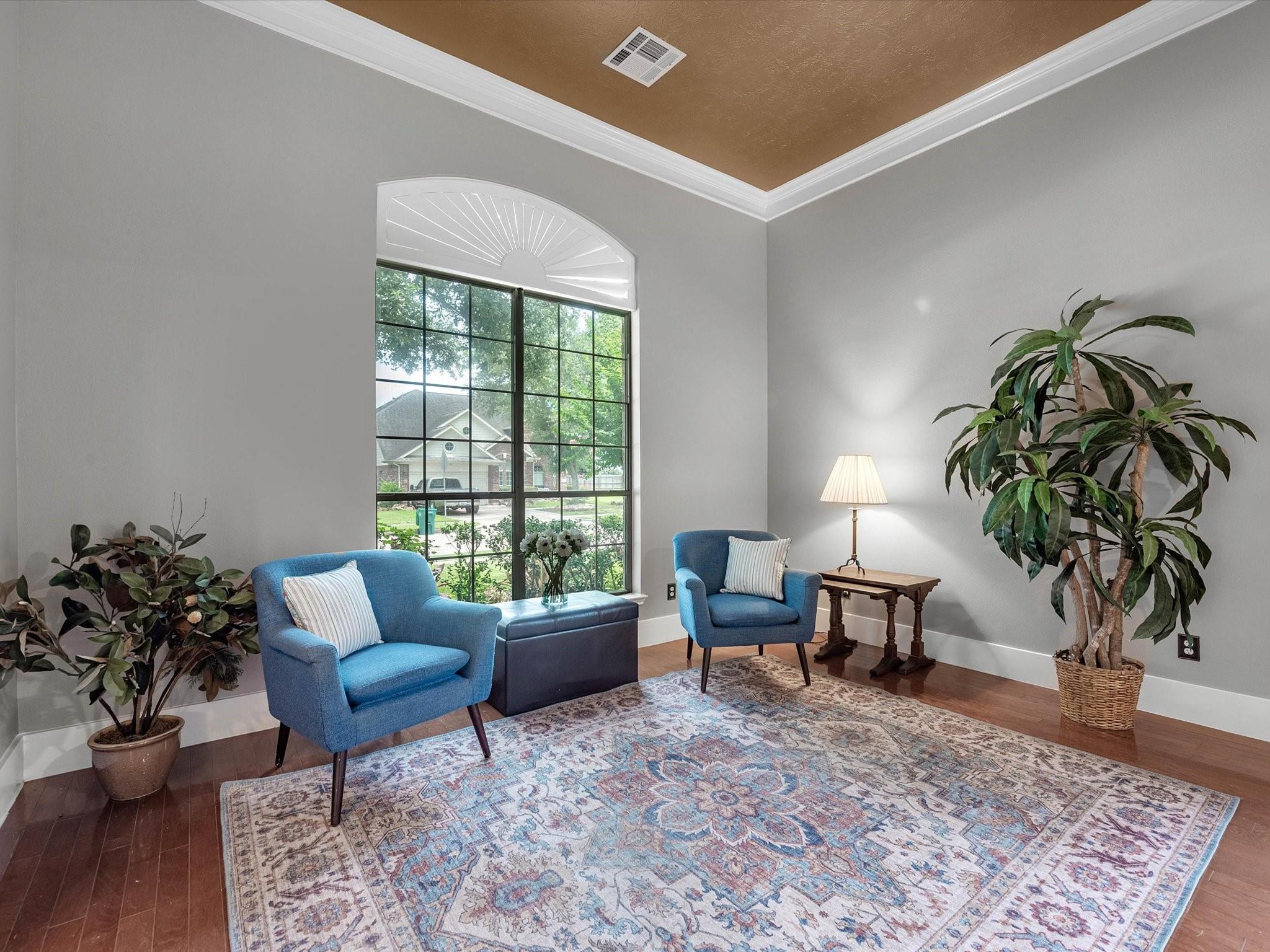 5410 Bur Oak Drive