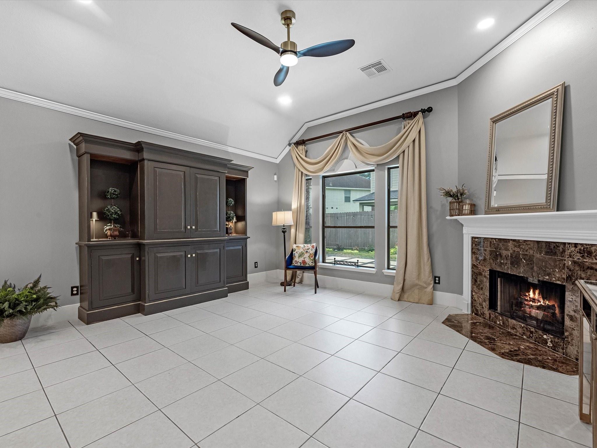 5410 Bur Oak Drive