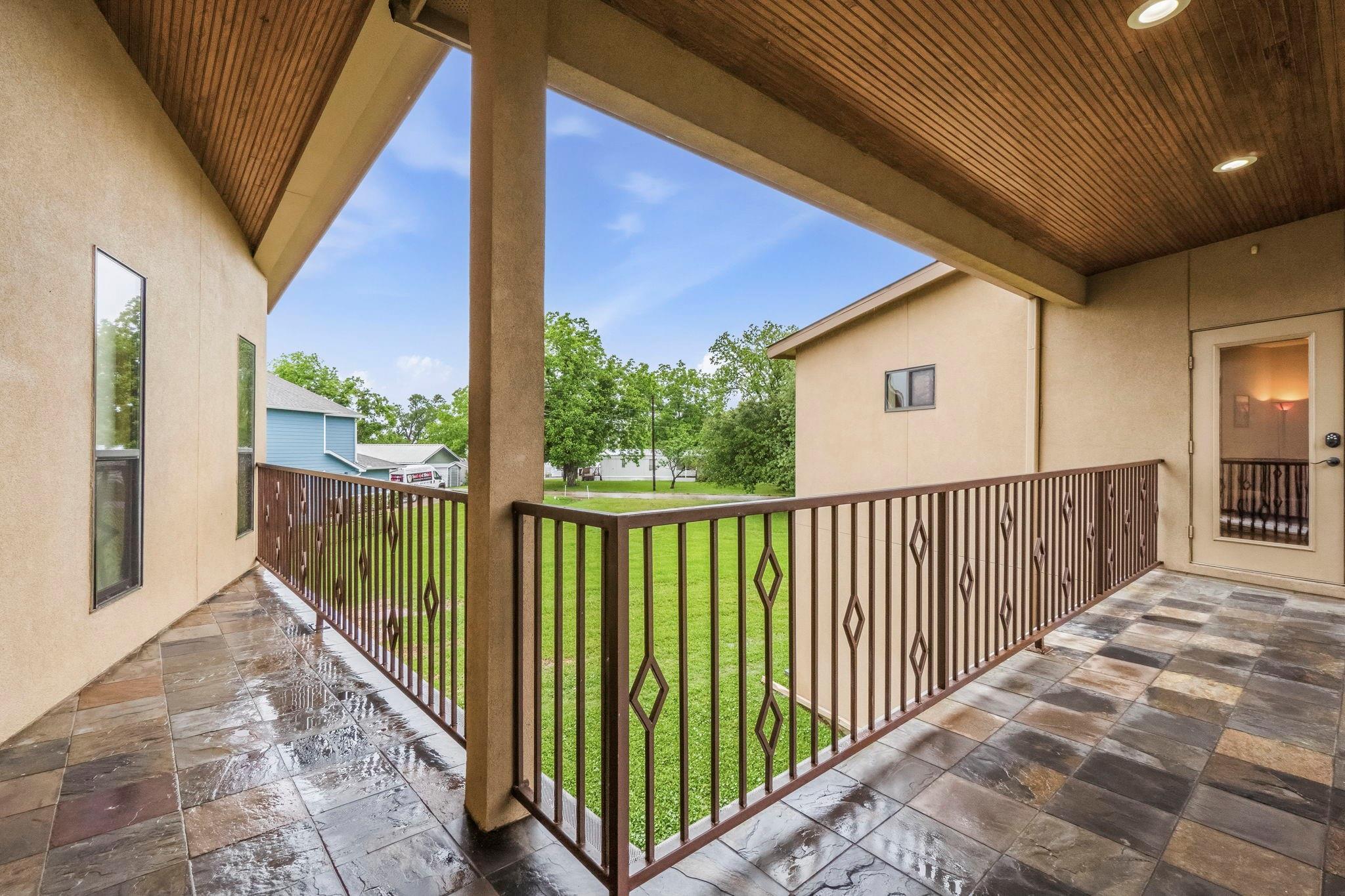 295 Bayview Lane