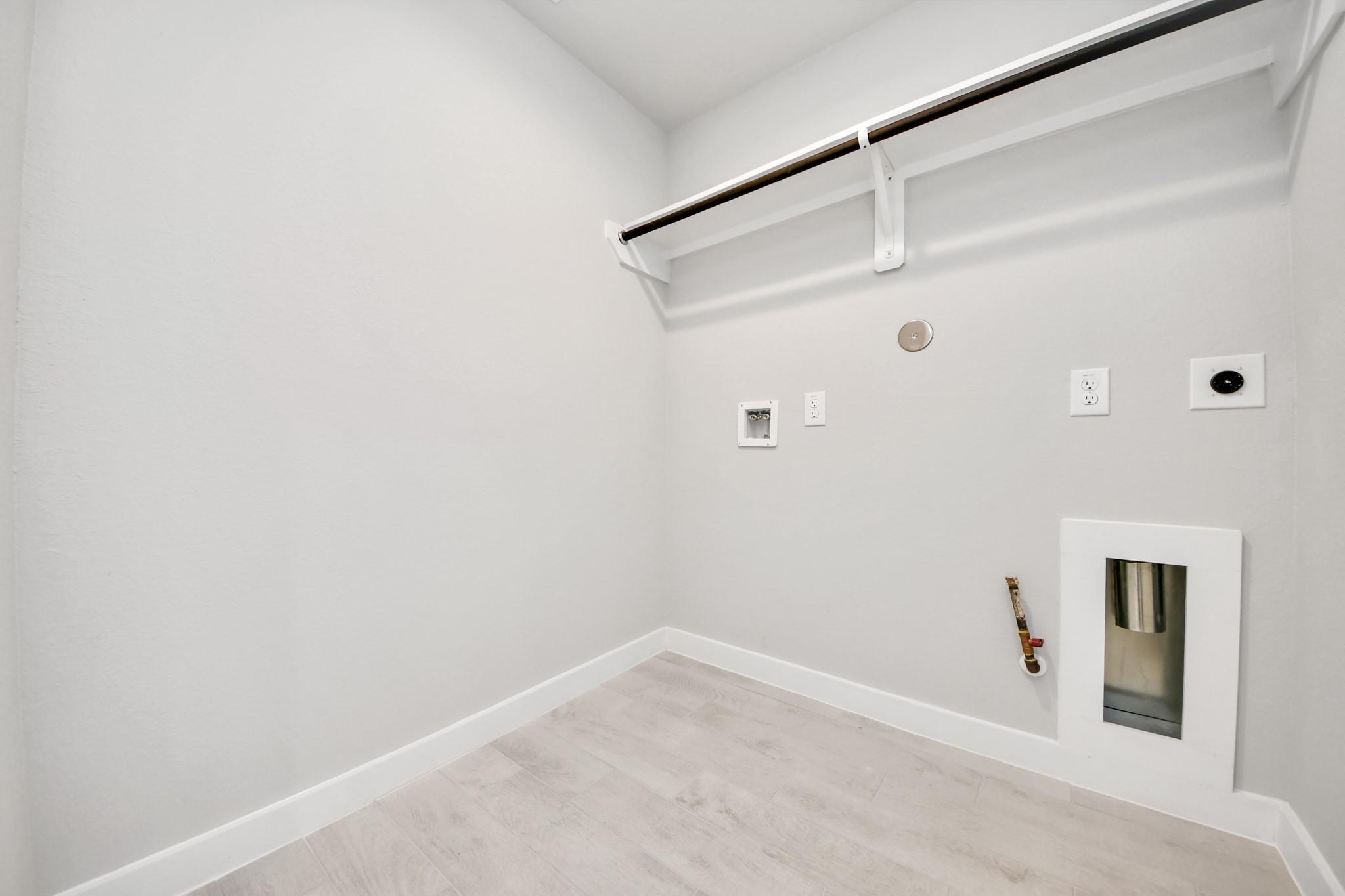 2922 Bury Park Drive