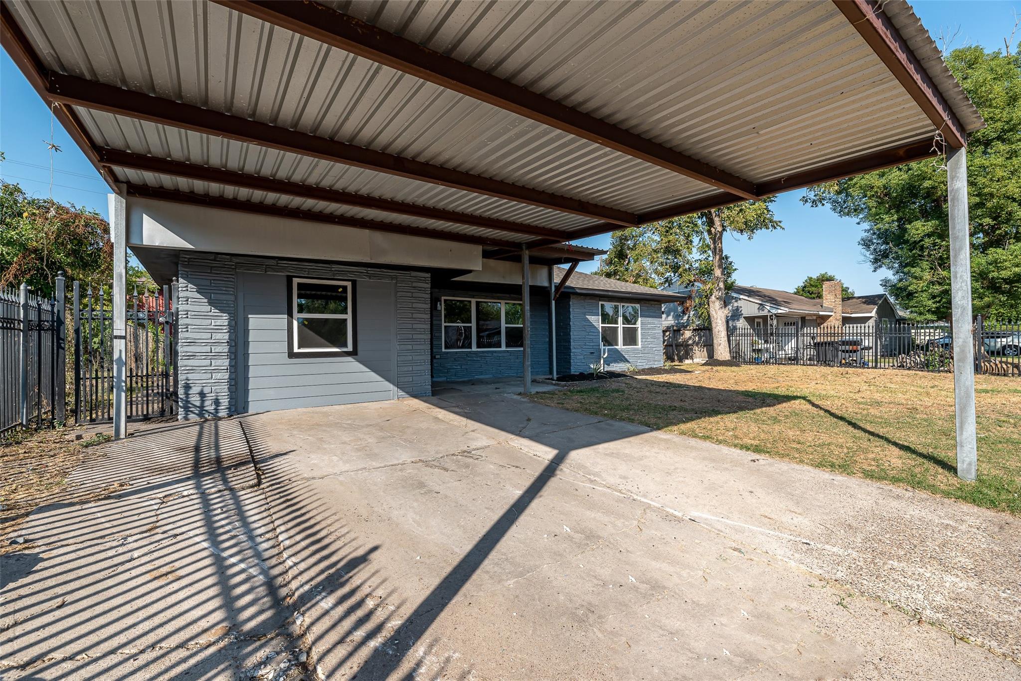 8658 Sonneville Drive
