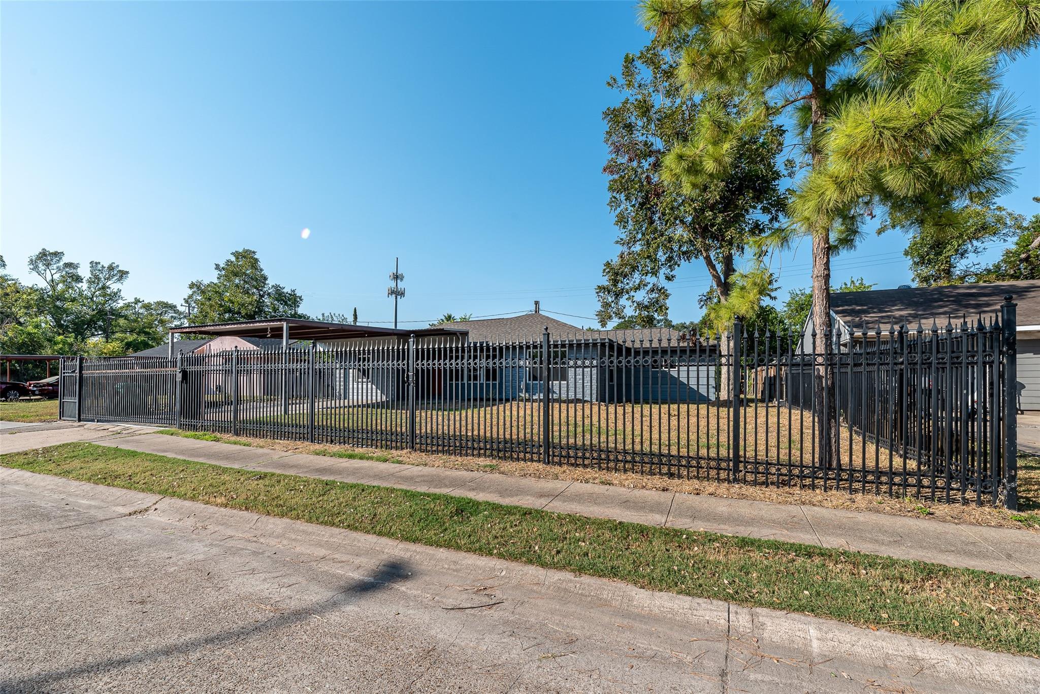 8658 Sonneville Drive