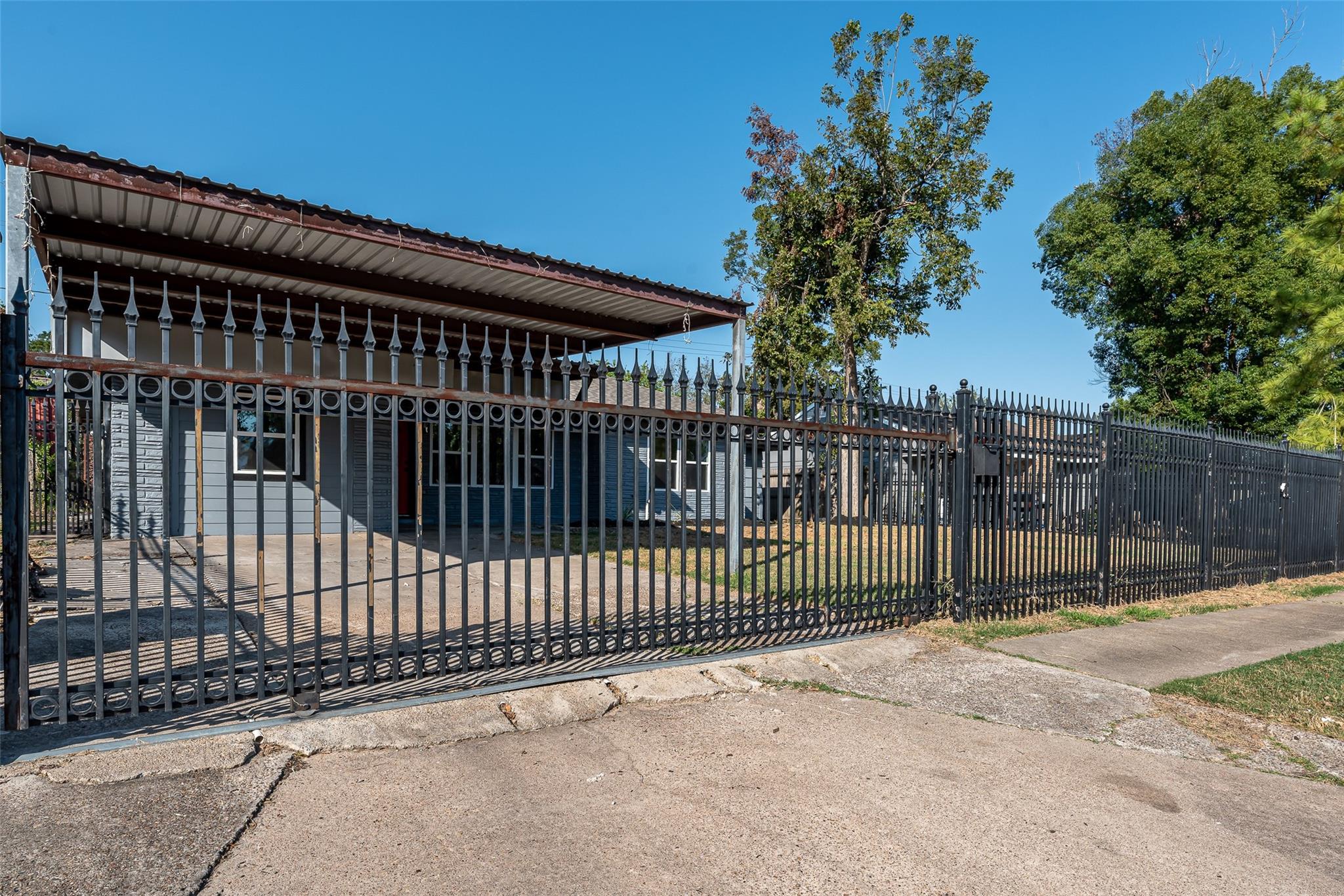 8658 Sonneville Drive
