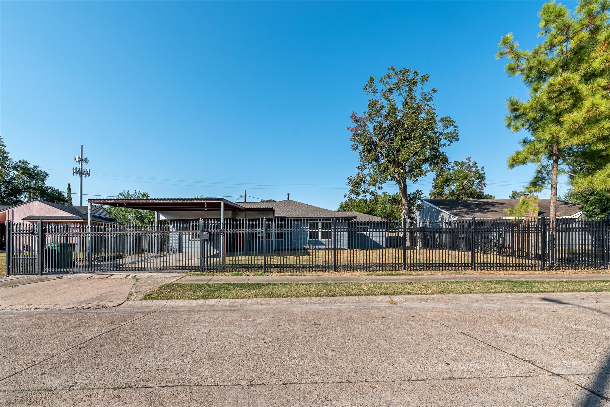 8658 Sonneville Drive
