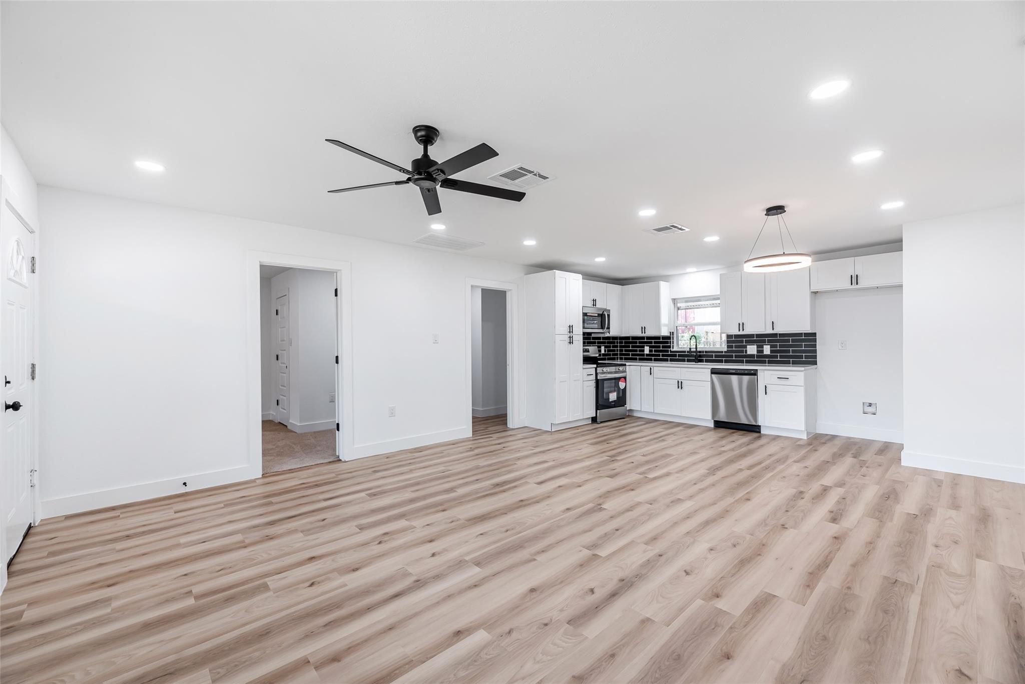 8658 Sonneville Drive