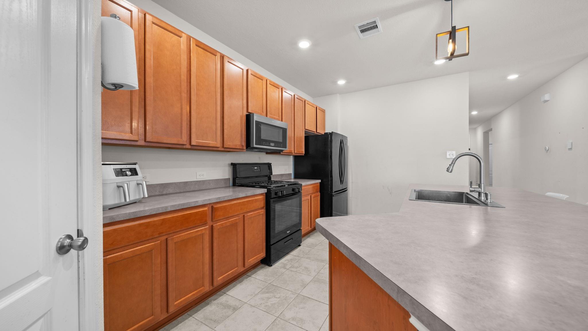 2515 Hawthorn Park Court