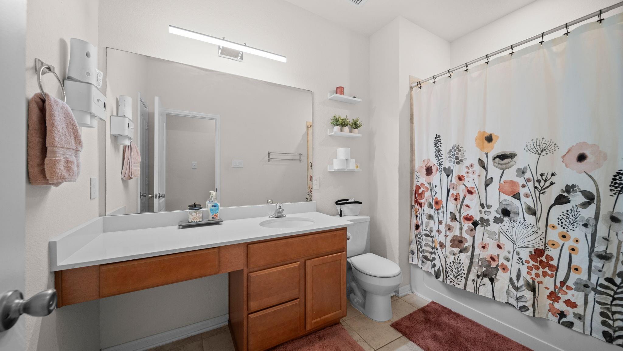 2515 Hawthorn Park Court