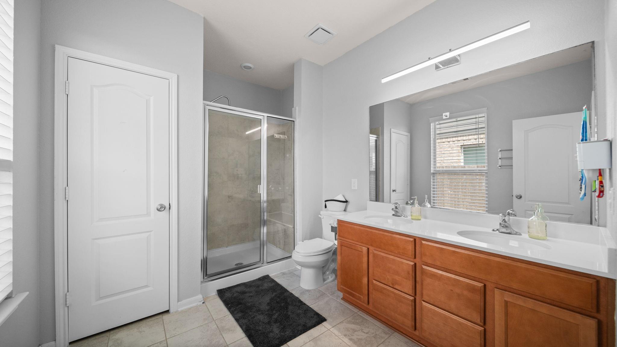 2515 Hawthorn Park Court