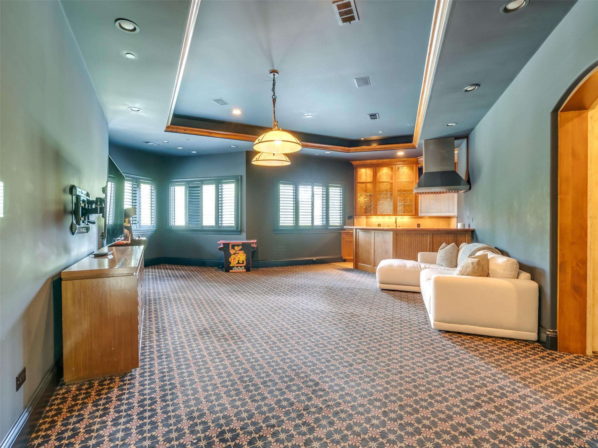 11527 Green Oaks Drive