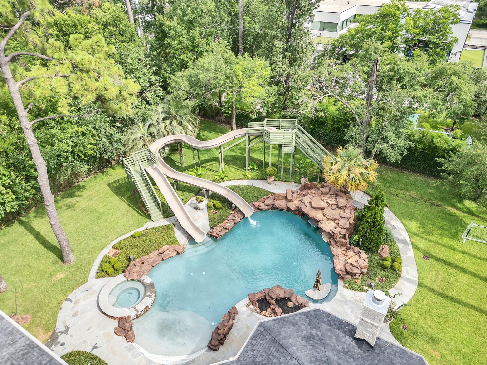 11527 Green Oaks Drive