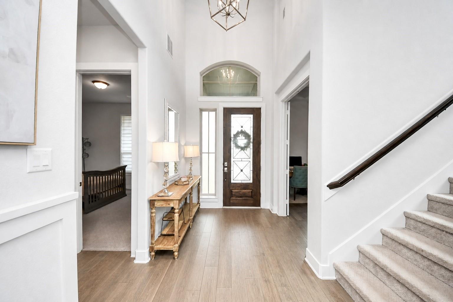 6539 Woodleaf Lake Loop