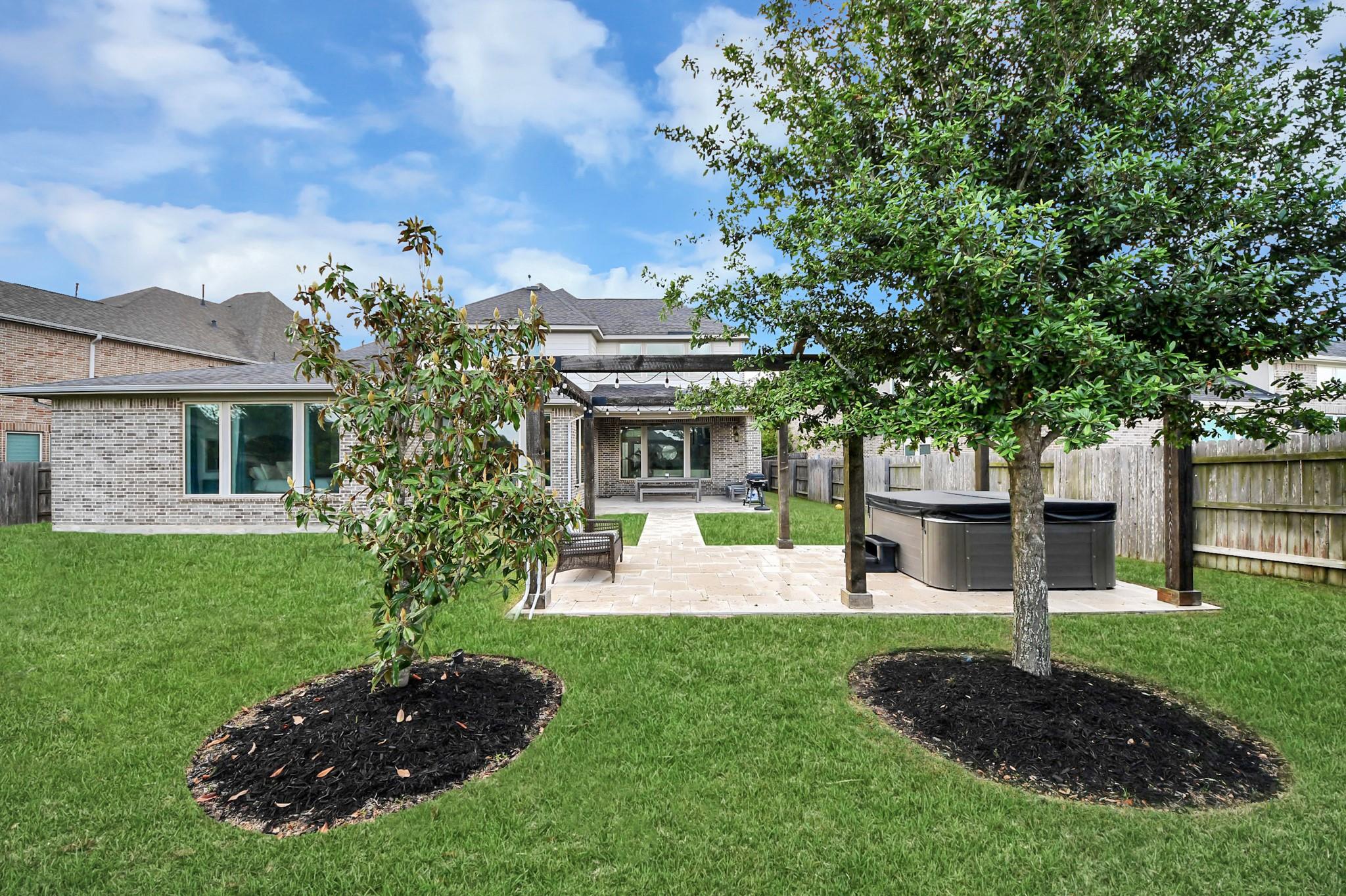 6539 Woodleaf Lake Loop