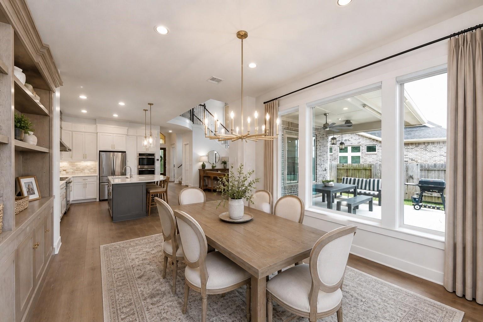 6539 Woodleaf Lake Loop