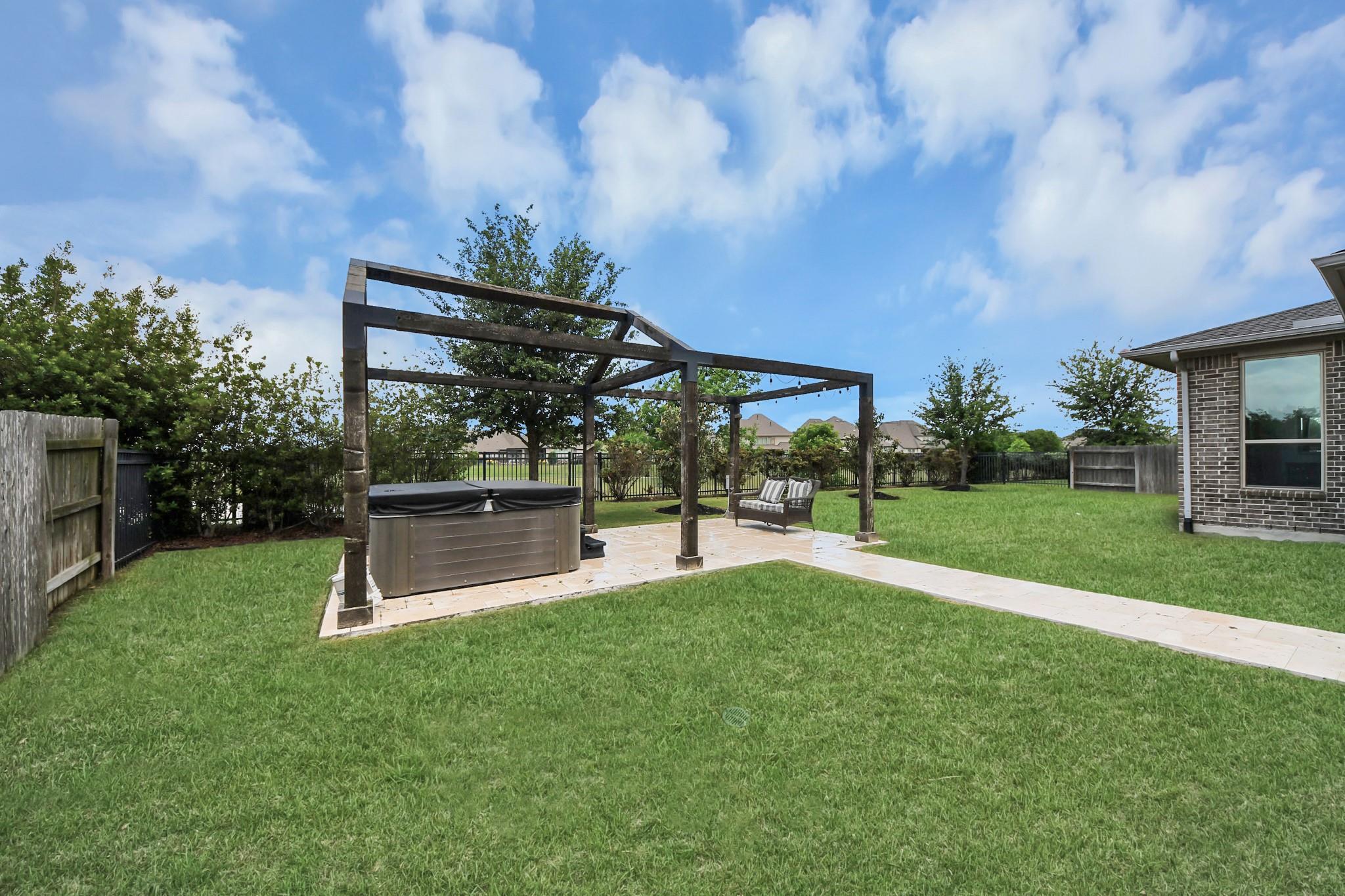 6539 Woodleaf Lake Loop