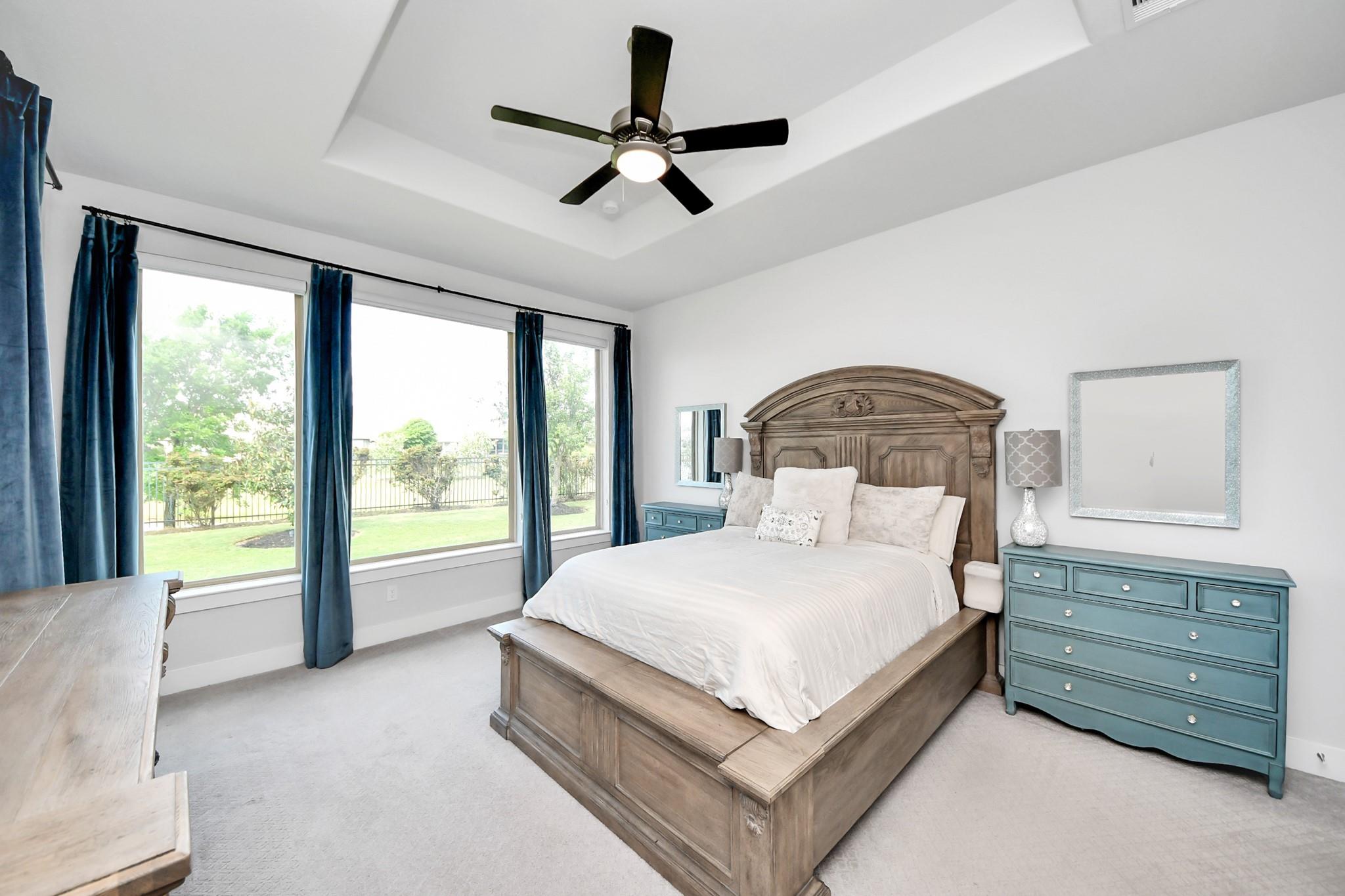 6539 Woodleaf Lake Loop