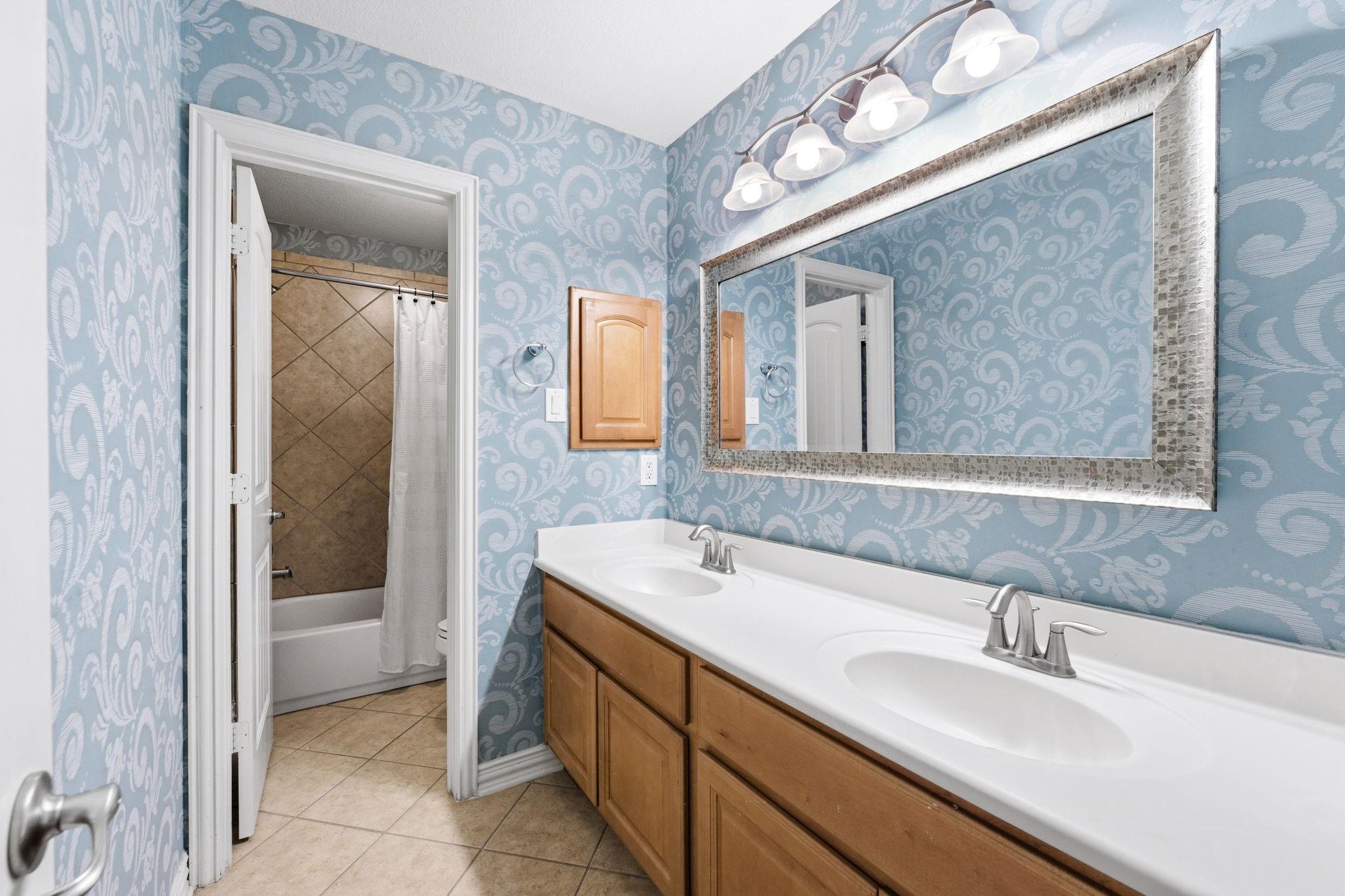 315 Arbor Ridge Lane