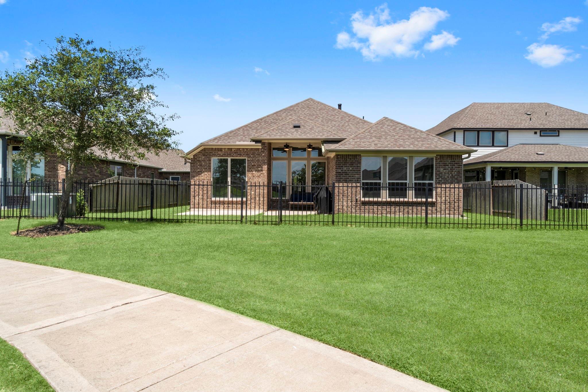 7015 Arbor Bay Lane