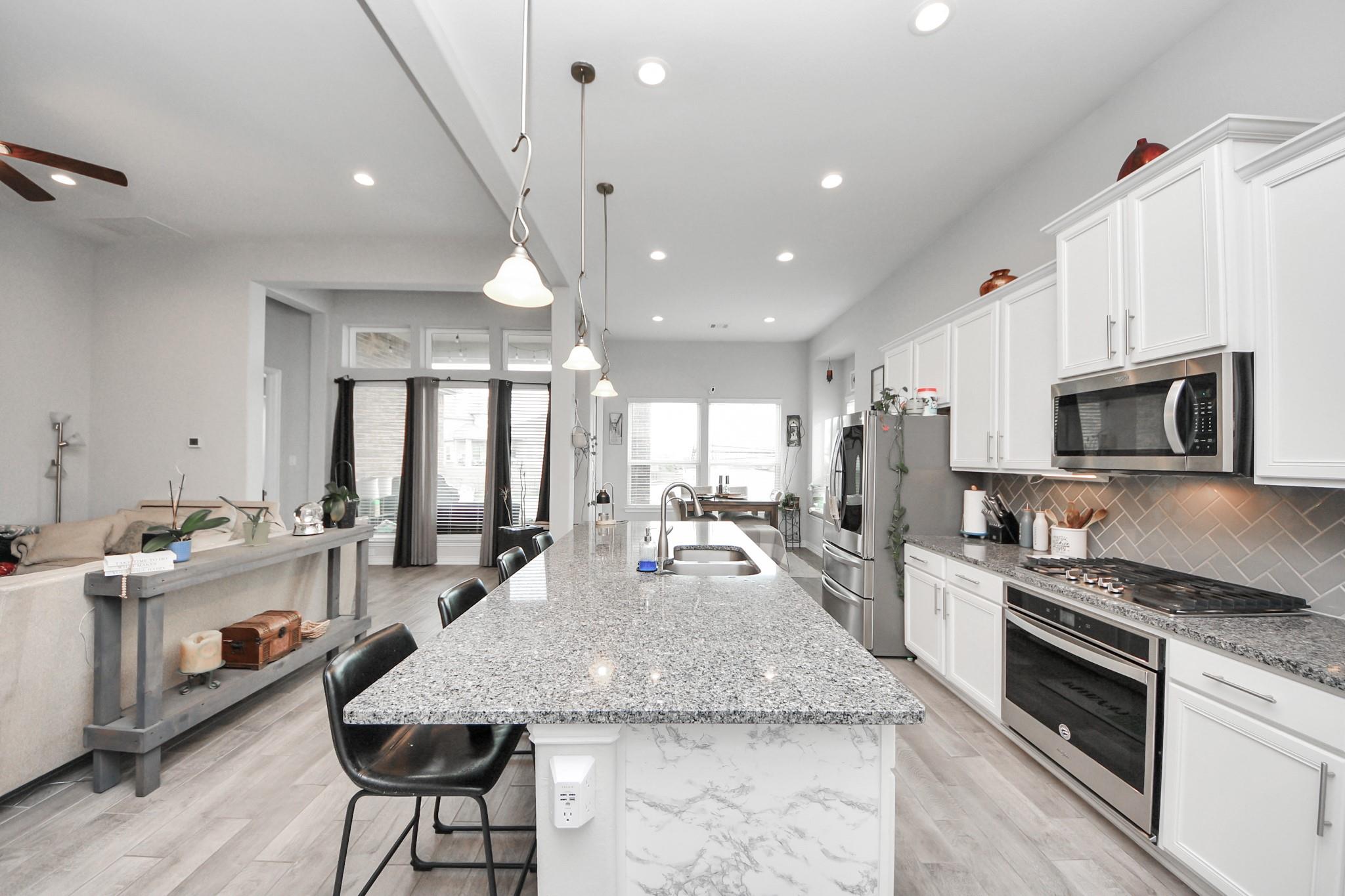 3902 Cantone Grotto Ct