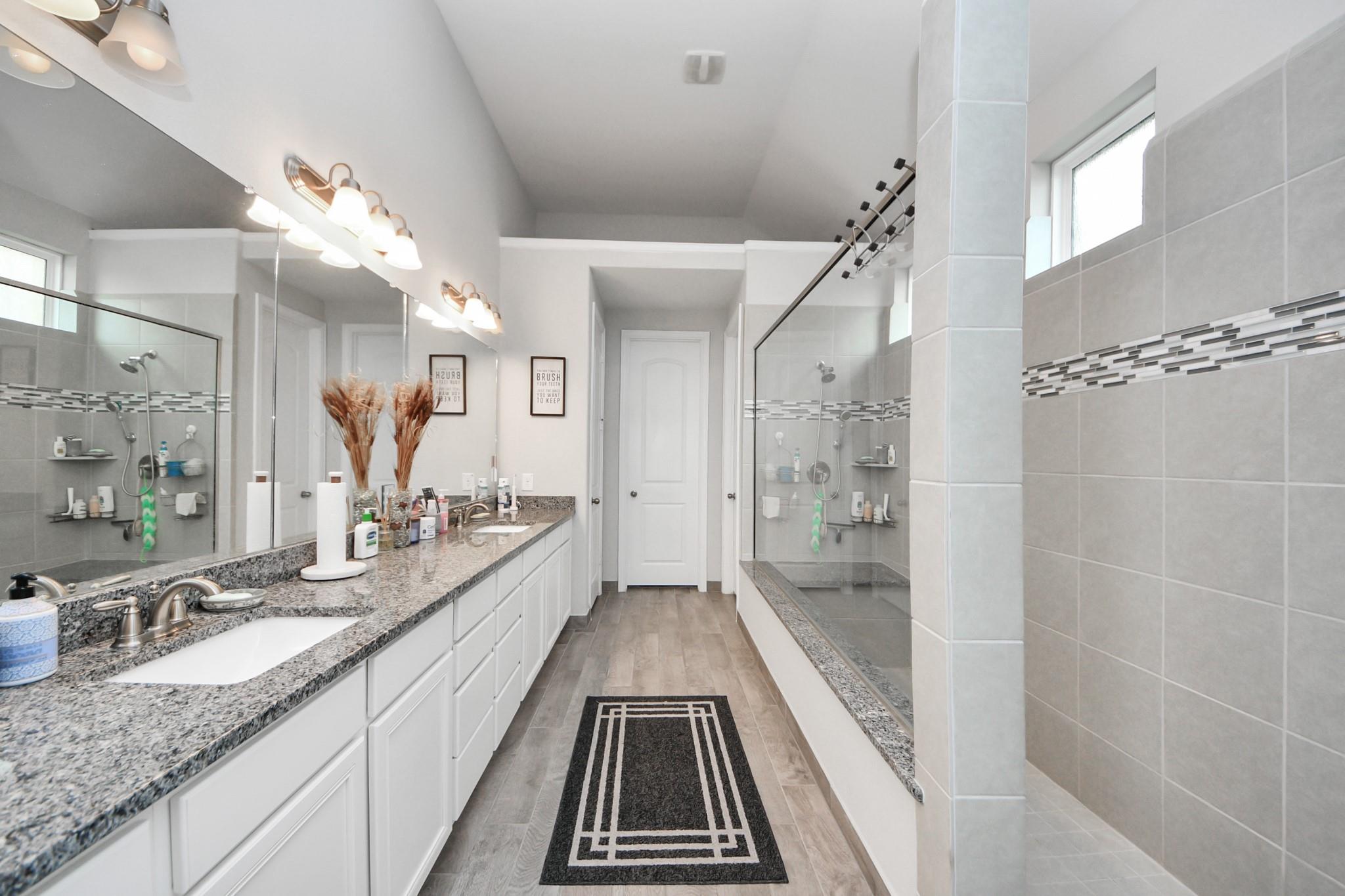 3902 Cantone Grotto Ct