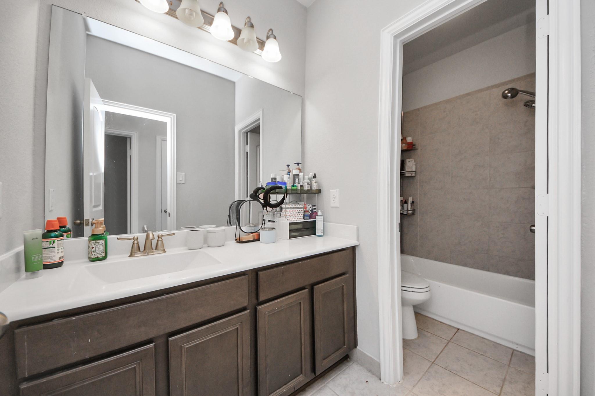 3902 Cantone Grotto Ct