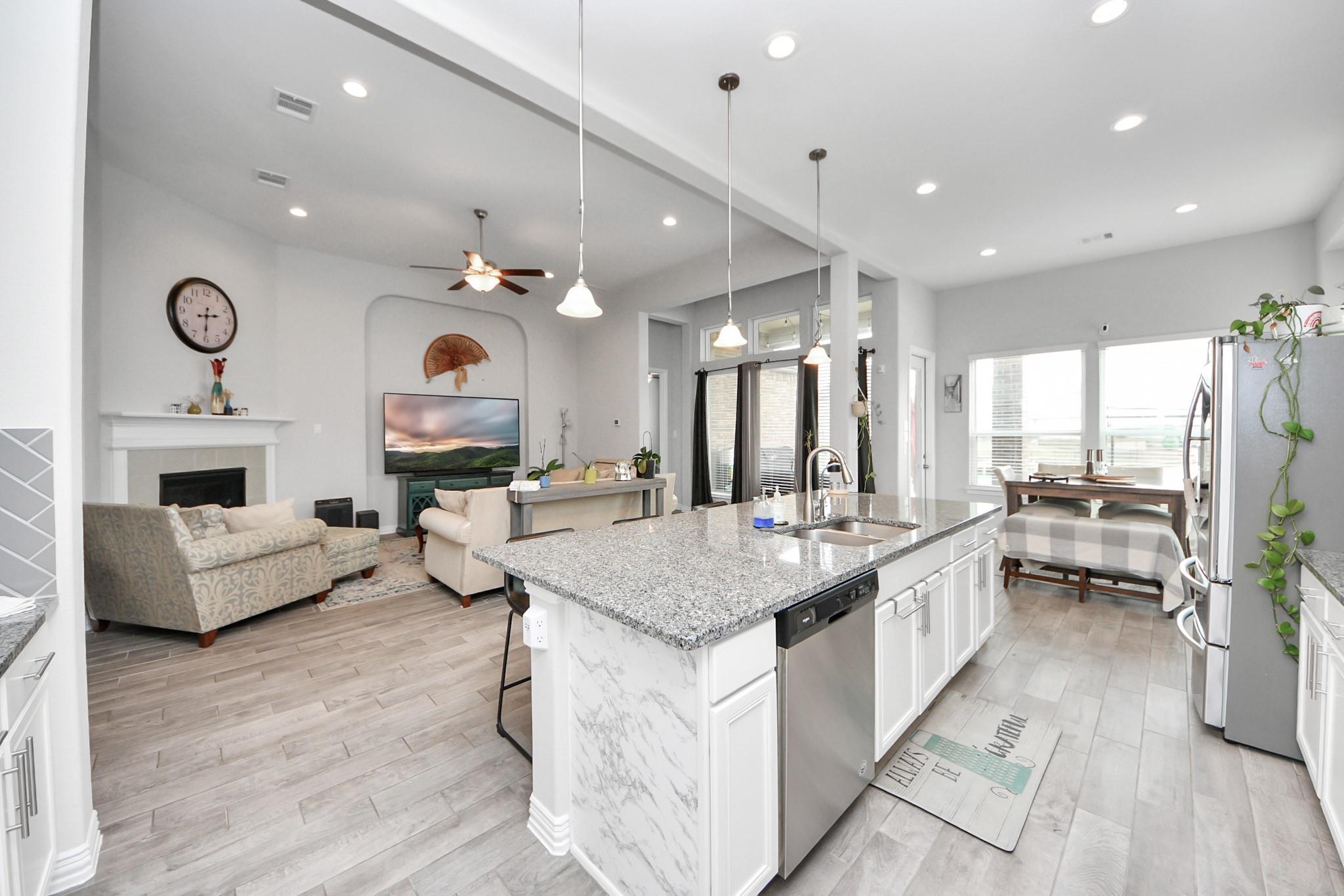 3902 Cantone Grotto Ct