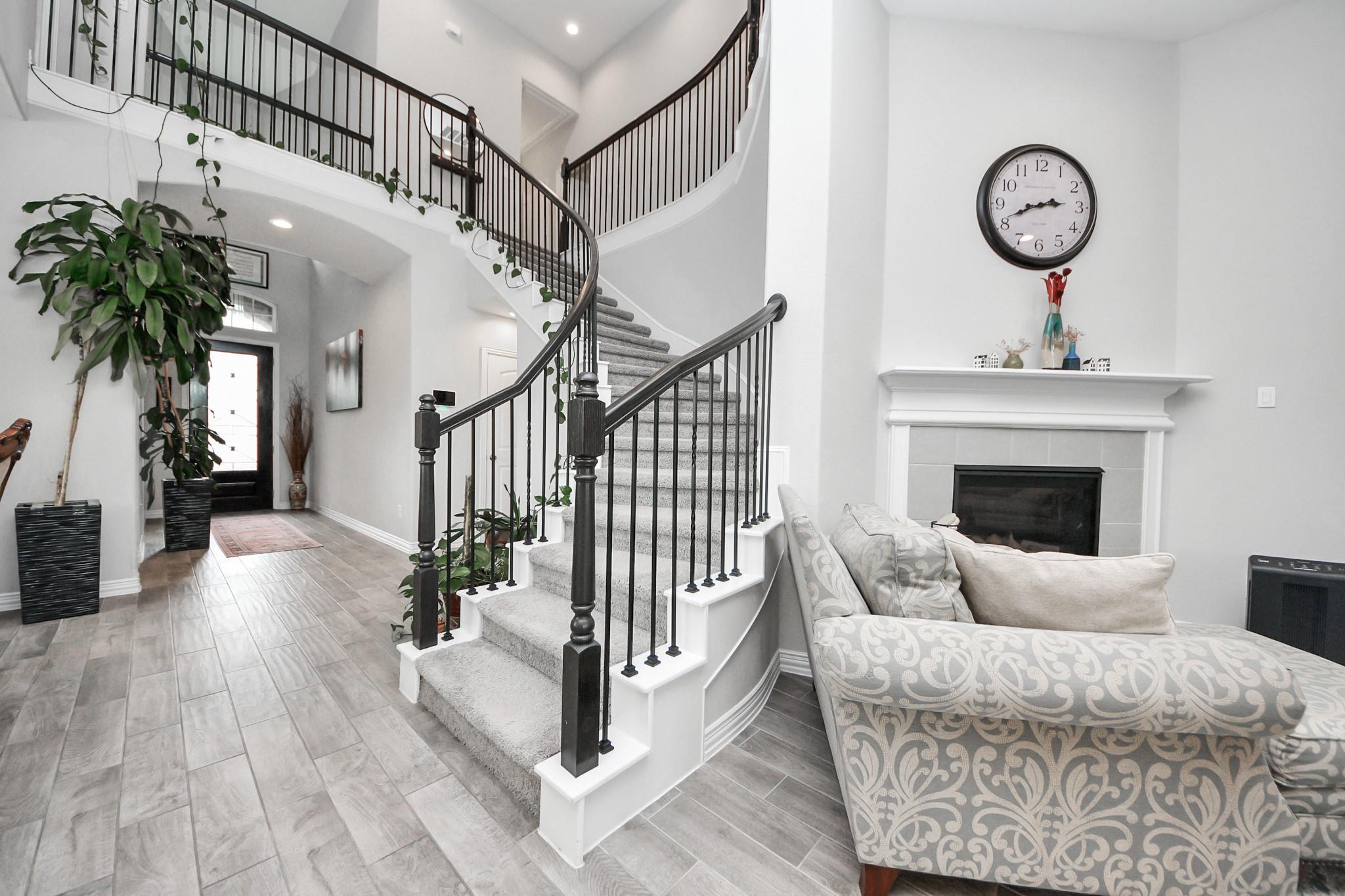 3902 Cantone Grotto Ct