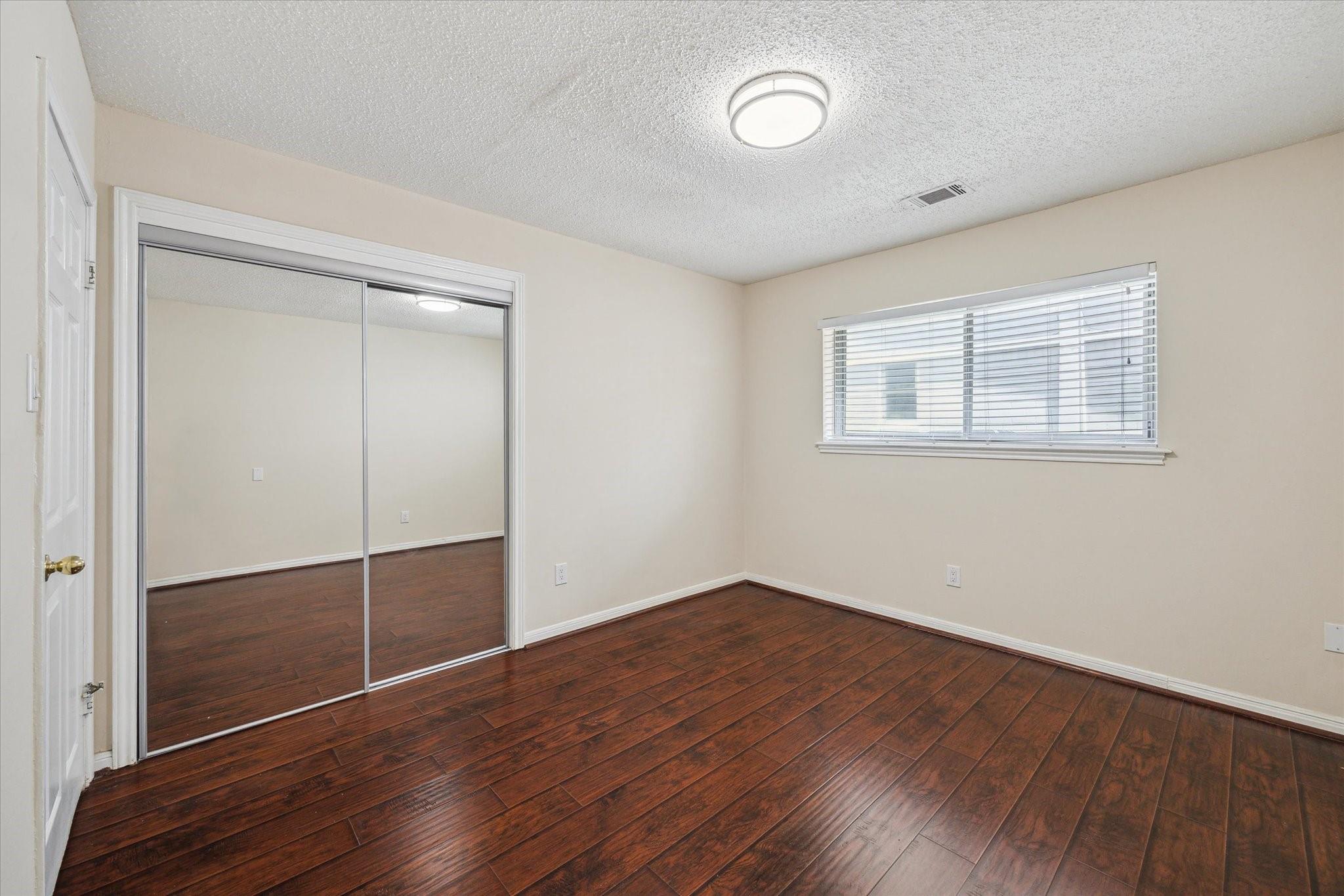 10607 Longmont Drive, Houston