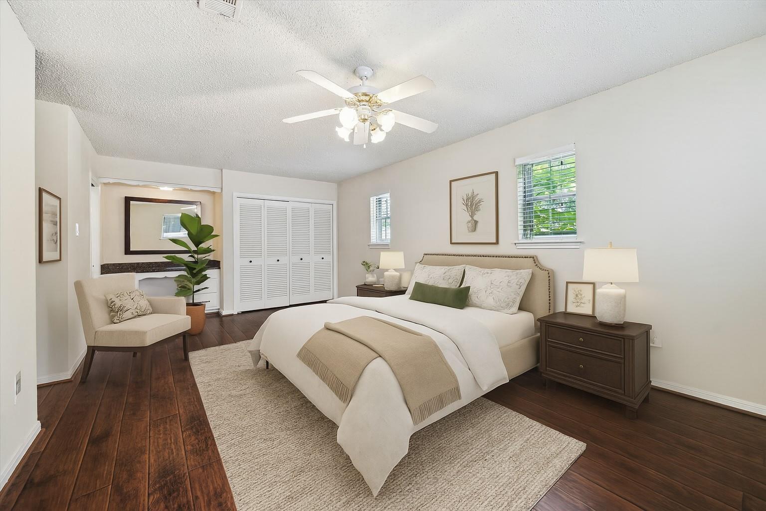 10607 Longmont Drive, Houston