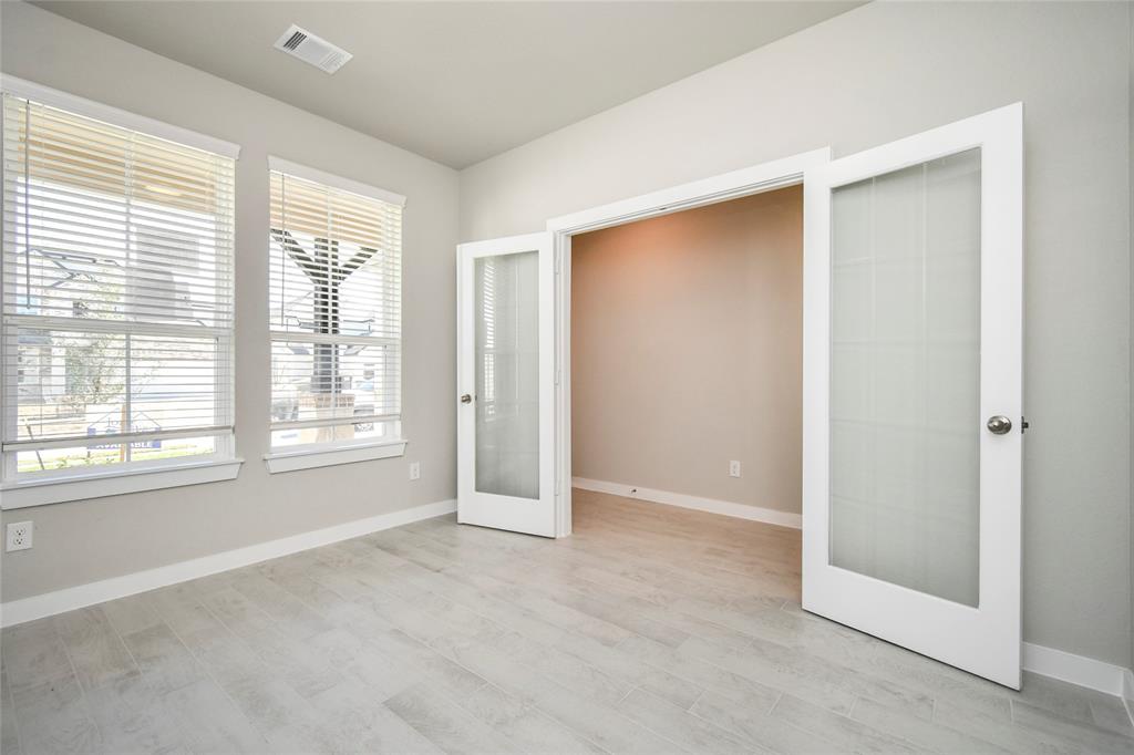 11110 Crocus Drive